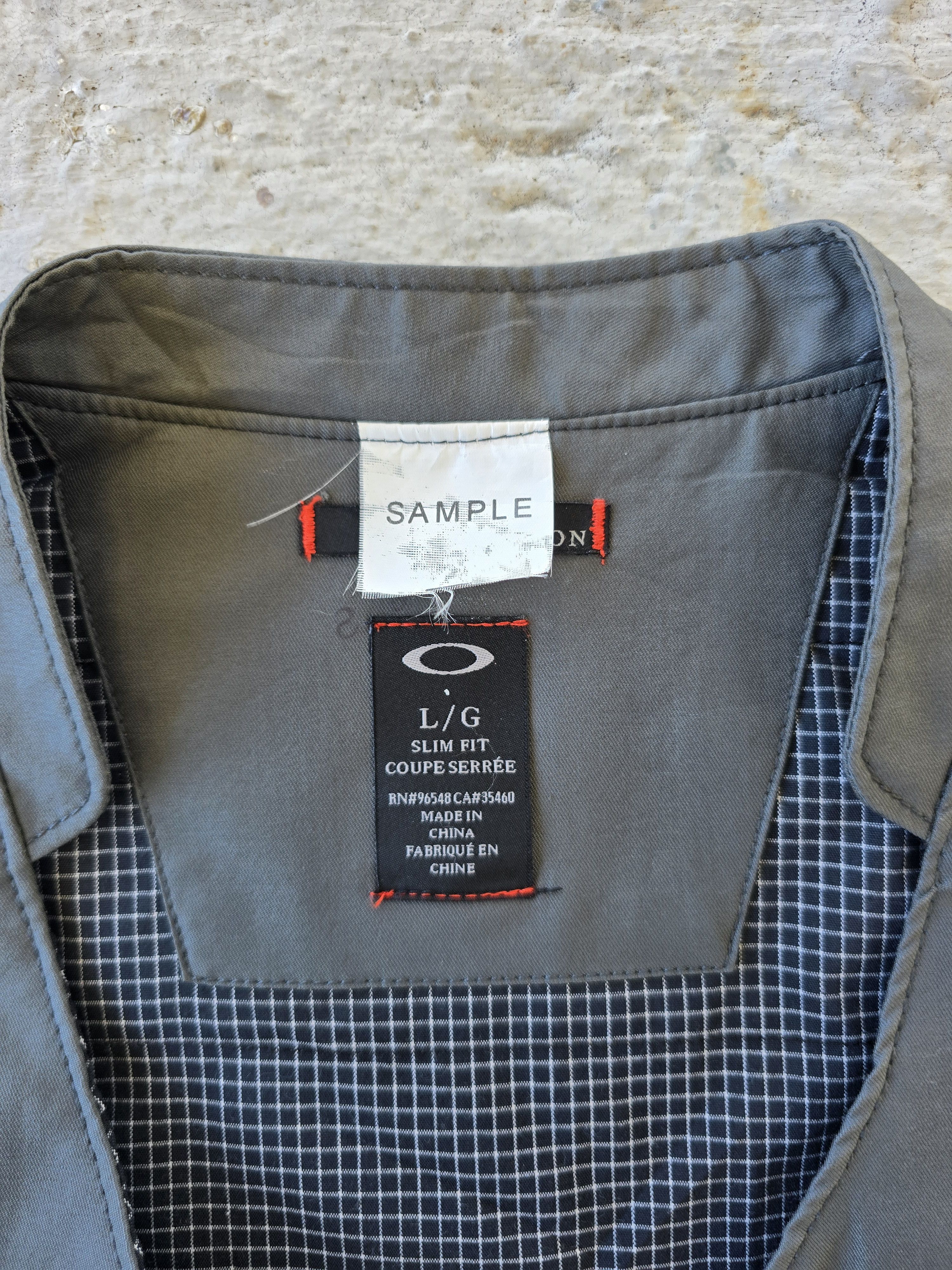 Oakley SAMPLE Vintage Tactical Icon Vest Size US L / EU 52-54 / 3 - 2 Thumbnail