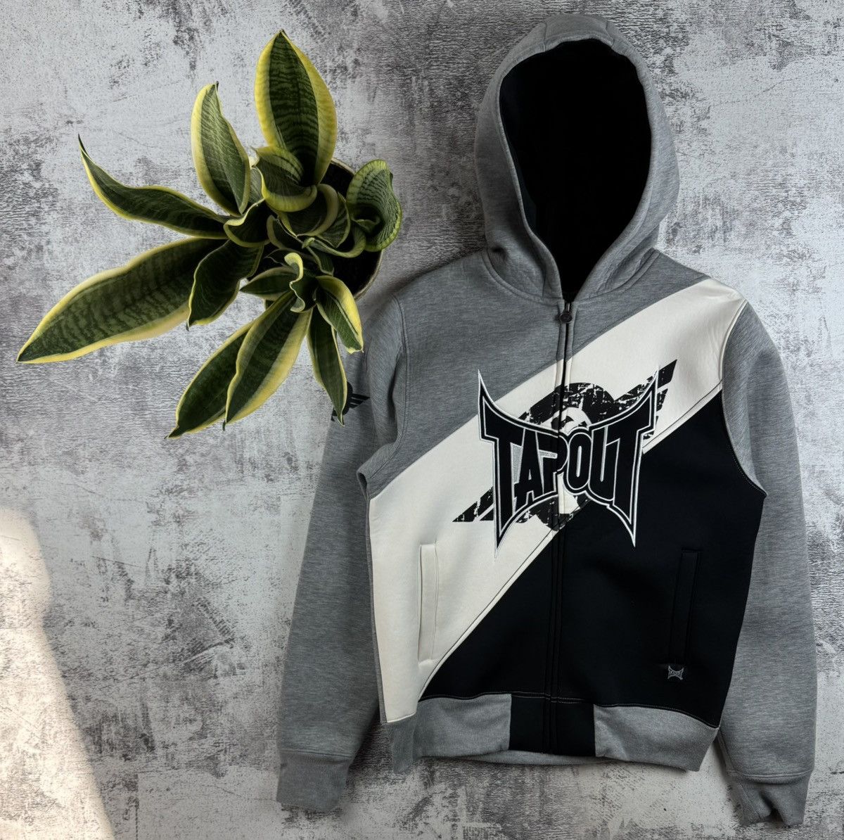 Tapout Tapout Men’s XL Gray Hip Hop USA Y2K Rap Zip Bomber Hoodie Pullover Sweatshirt Size US XL / EU 56 / 4 - 1 Thumbnail