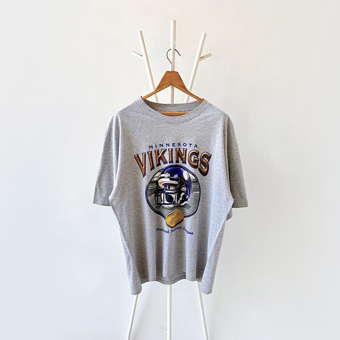 NFL 90s Minnesota Vikings NFL t-shirt/ L Size US L / EU 52-54 / 3 - 1 Thumbnail