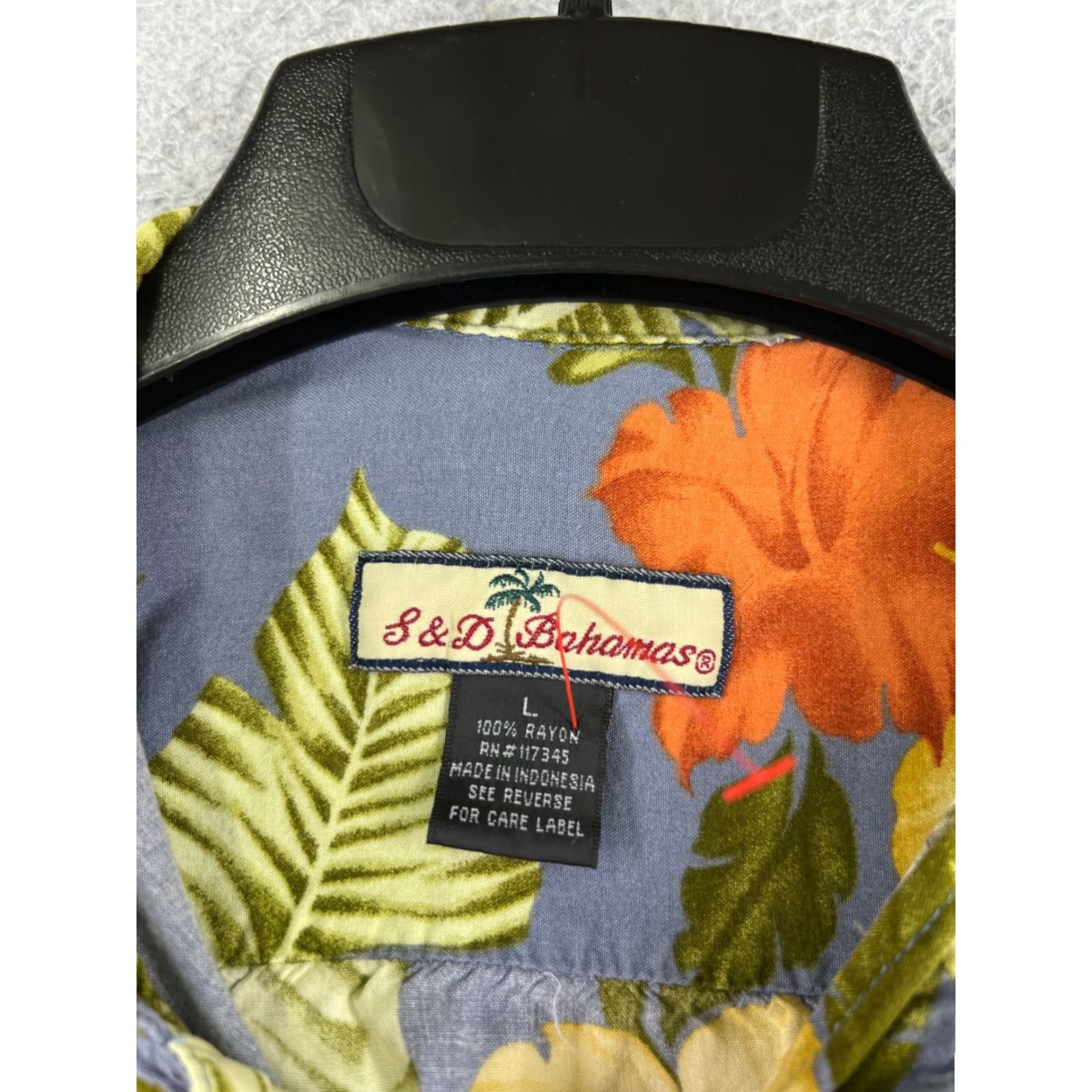 Vintage S&D Bahamas Shirt Mens Adult Large Blue Orange Floral Palm 100% Rayon Hawaiian Beach Button-Up Casual Size US L / EU 52-54 / 3 - 7 Thumbnail