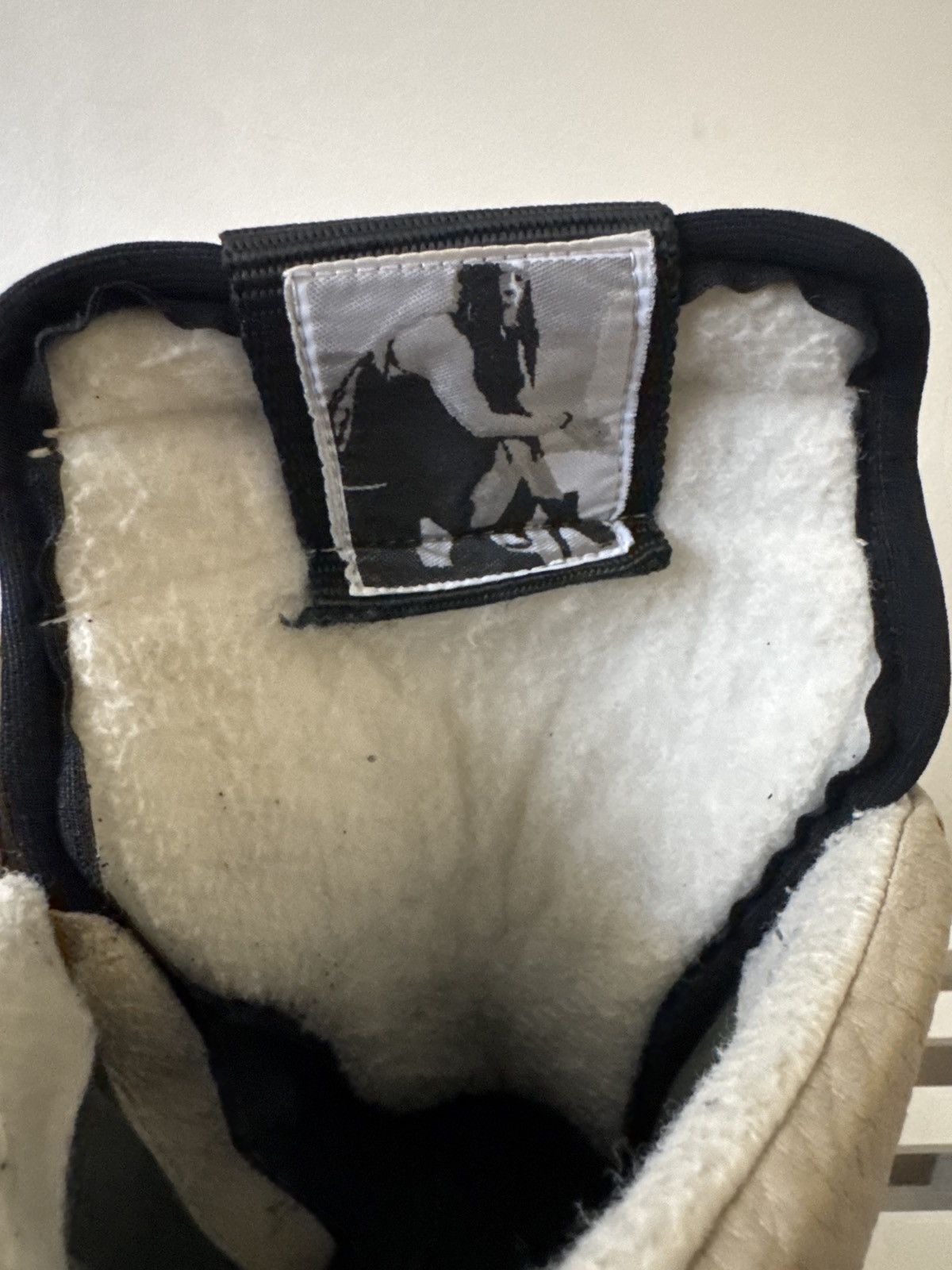 Rick Owens Rick Owens FW06 “Dustulator” Grey Pigskin Dunks Size US 9.5 / EU 42-43 - 12 Thumbnail