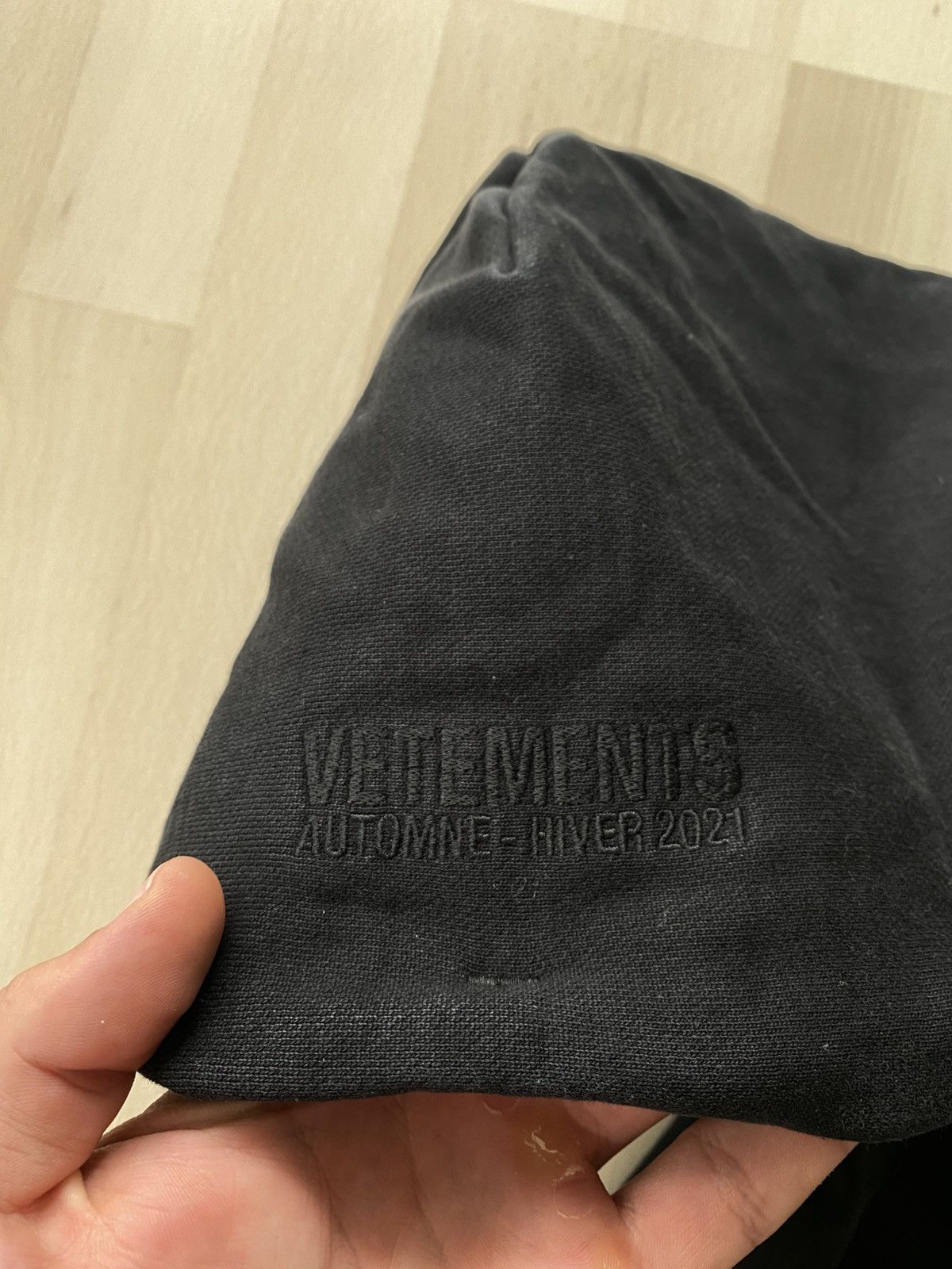 Vetements Vetements Rhinestones Logo Dense Hoodie Size US L / EU 52-54 / 3 - 4 Thumbnail