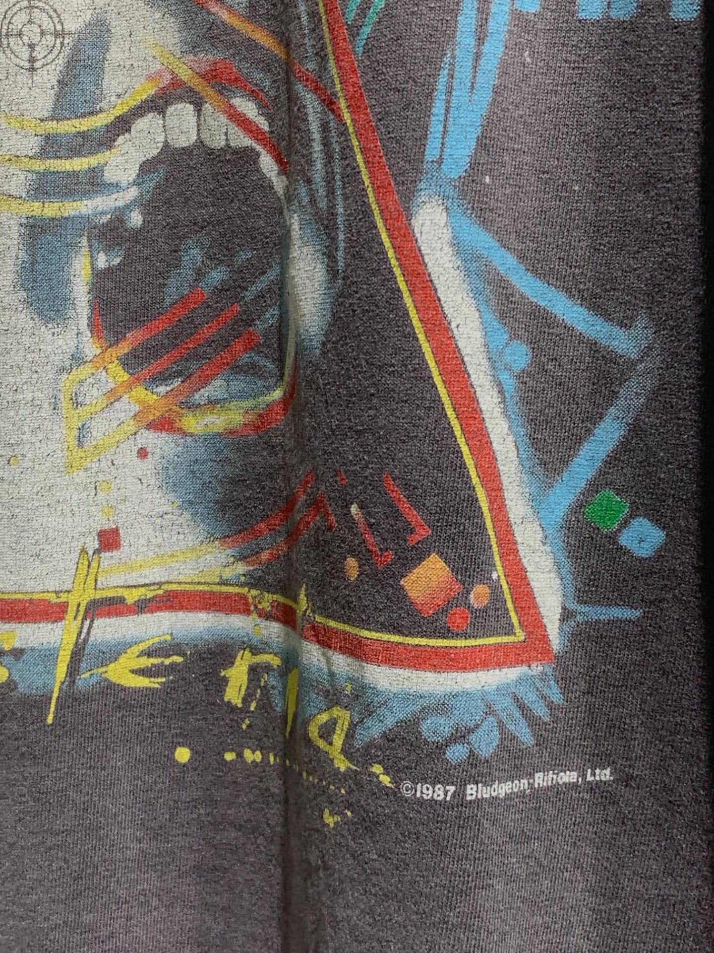 Vintage Vintage 80's Def Leppard Faded Tee Q13 Size US L / EU 52-54 / 3 - 6 Thumbnail