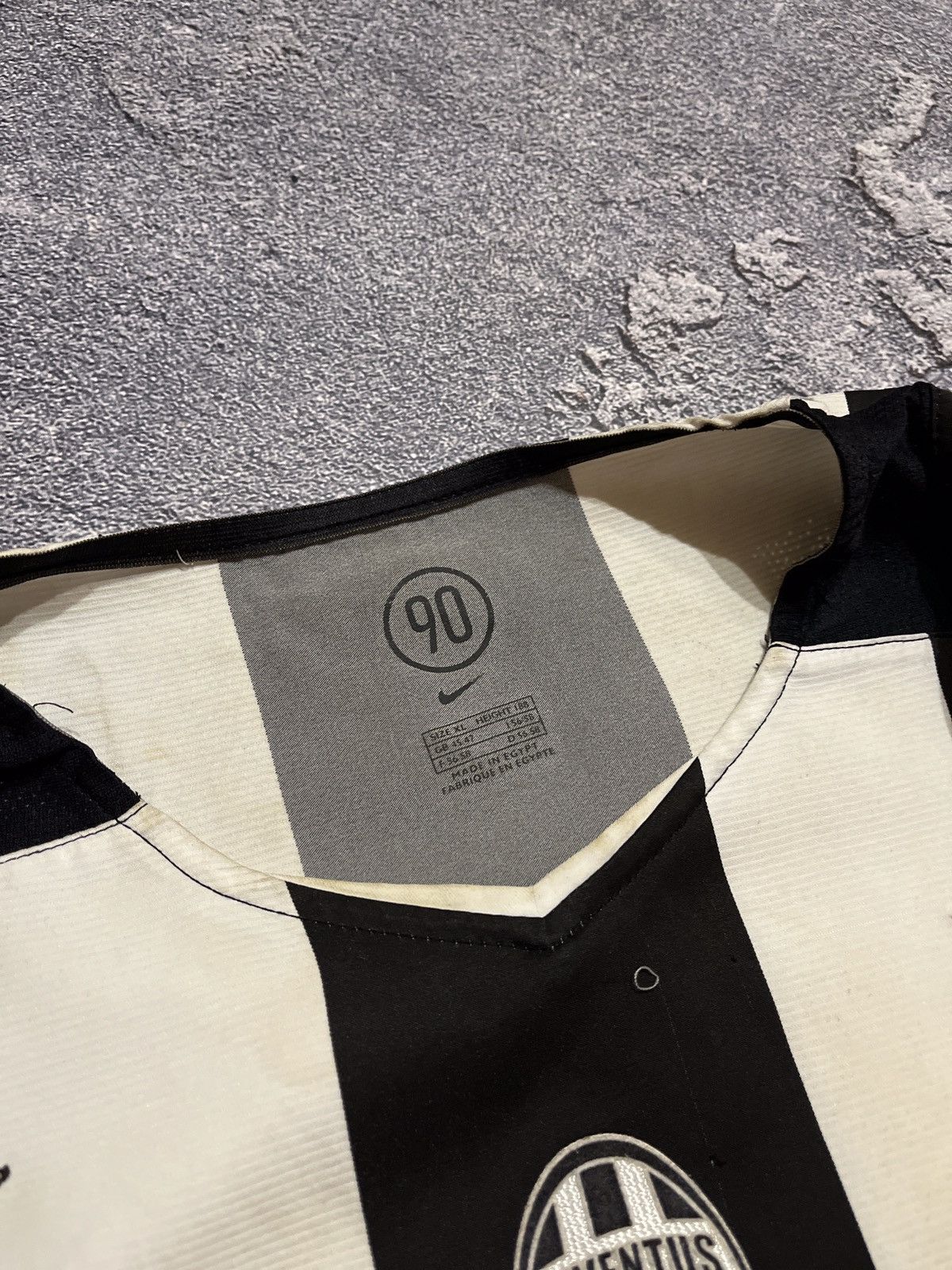 Nike × Vintage Nike Juventus Vintage 2004/2005 Third Jersey Size US XL / EU 56 / 4 - 4 Thumbnail