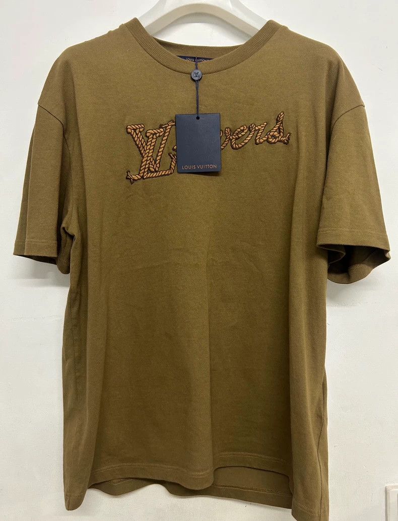 Louis Vuitton Louis Vuitton Fei Dong Co-branded Embroidered logo Short Sl Size US L / EU 52-54 / 3 - 1 Thumbnail