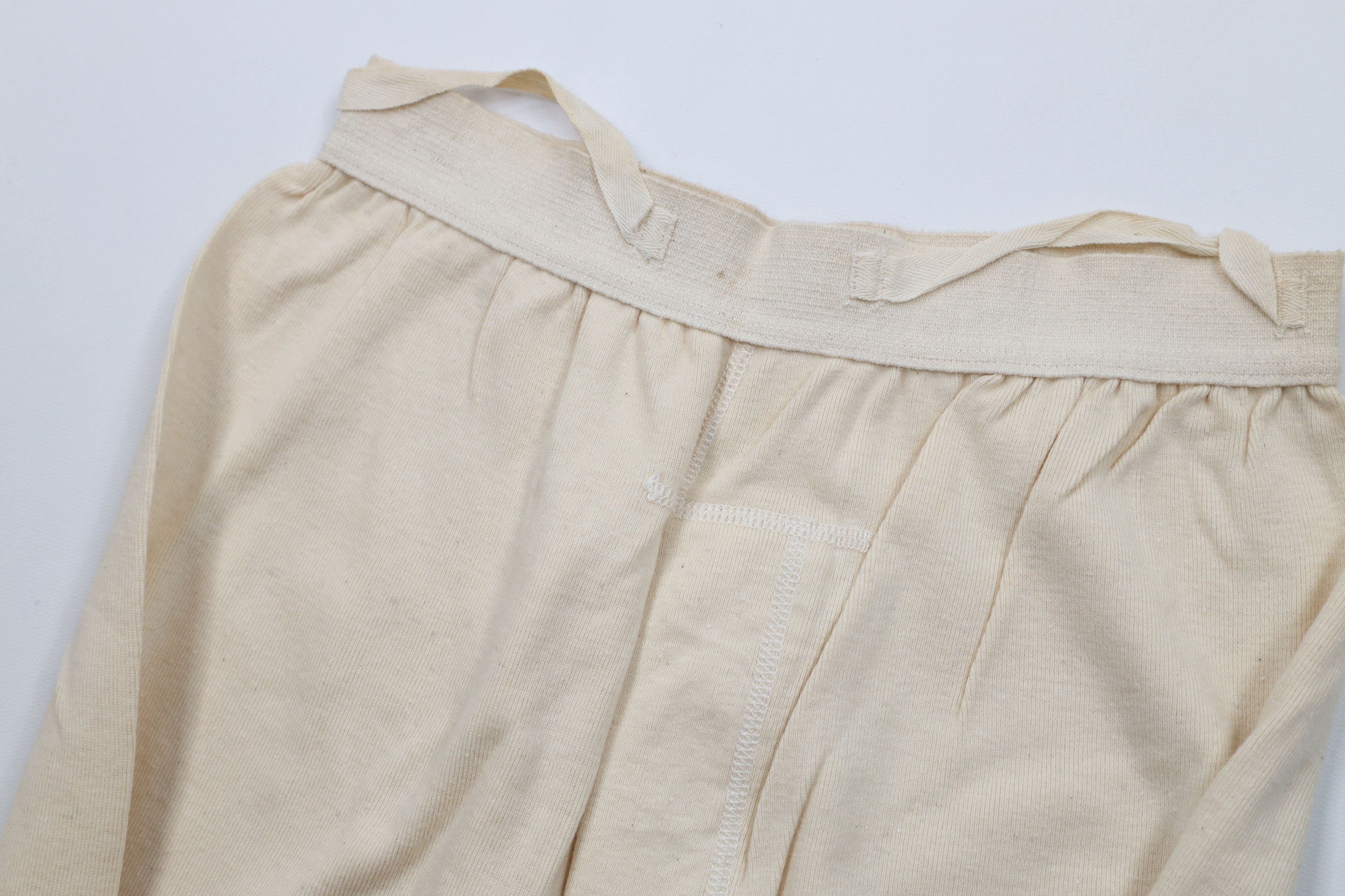Vintage Vintage 60s Vietnam War Ribbed Military Drawers Pants USA Size US 32 / EU 48 - 8 Thumbnail
