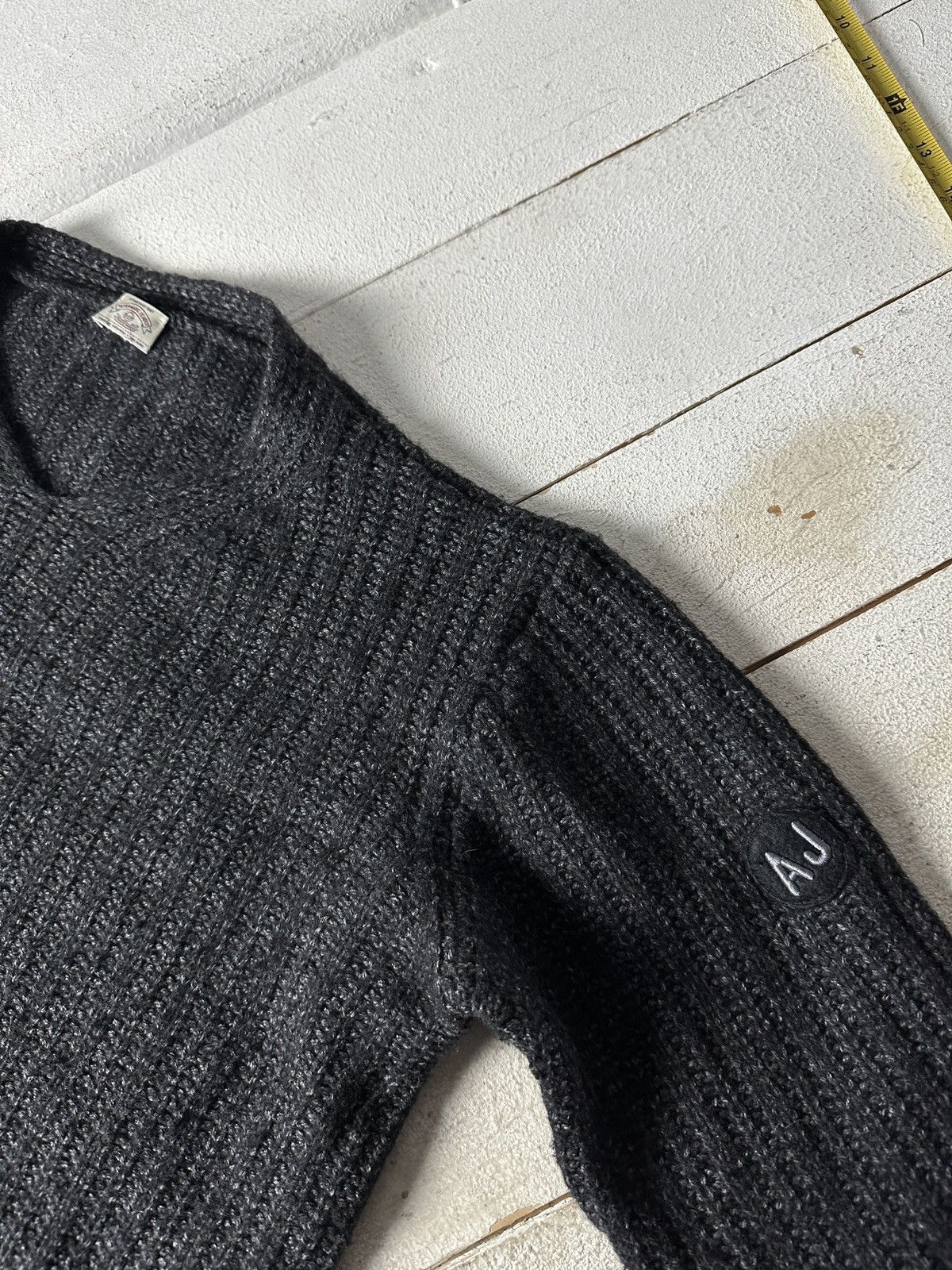 Armani 🚨ARMANI JEANS LONGSLEEVE SWEATER VNTG 90s Italy V NECK Size US S / EU 44-46 / 1 - 3 Thumbnail