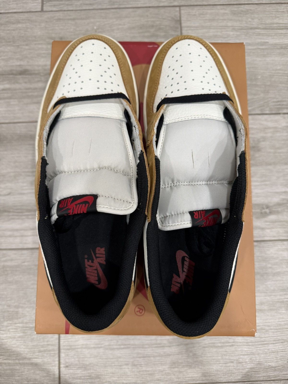Jordan Brand Air Jordan 1 Retro Low OG Rookie of the Year Black Golden 12 Size US 12 / EU 45 - 8 Thumbnail