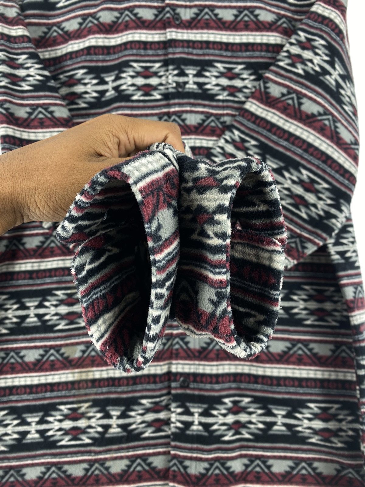 Flannel Uniqlo Flannel Navajo Unique Pattern Button Up Size US M / EU 48-50 / 2 - 9 Thumbnail