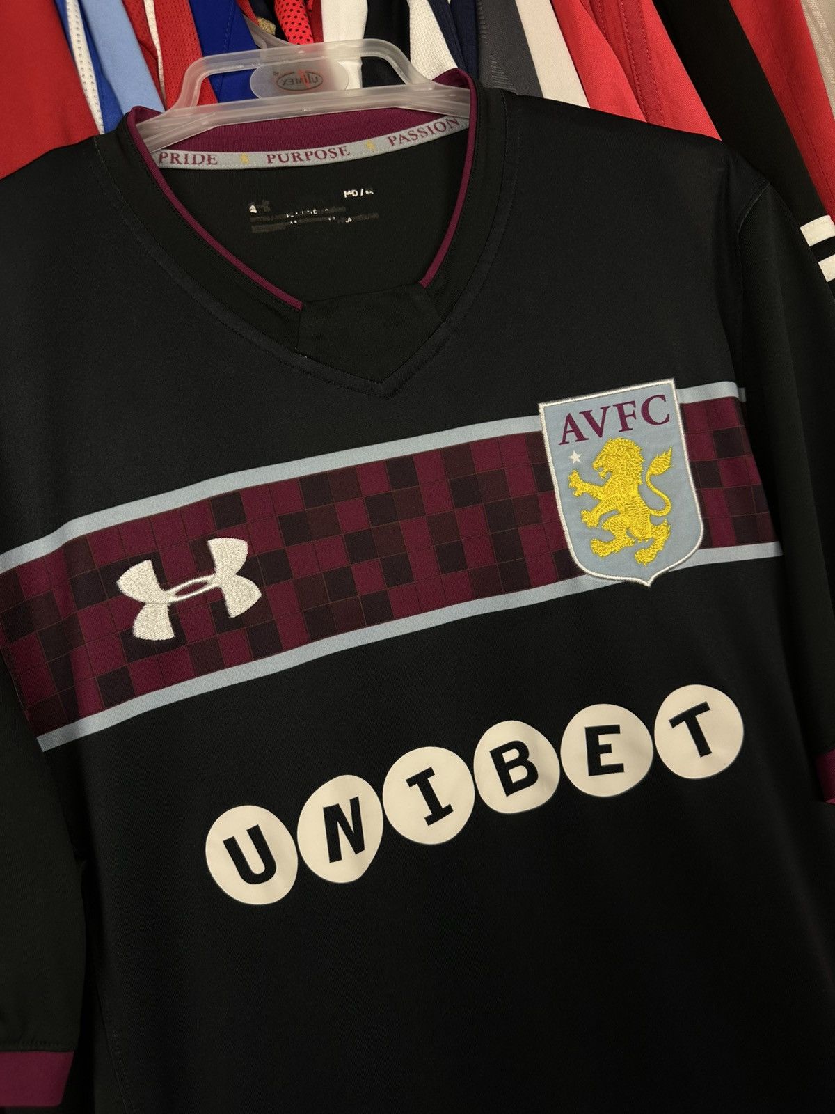 Under Armour ASTON VILLA 2017 FOOTBALL SHIRT SOCCER JERSEY UNDER ARMOUR Size US M / EU 48-50 / 2 - 3 Thumbnail
