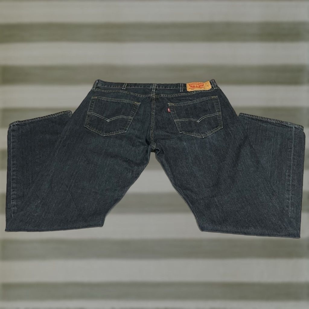 Levi's Levi's 501 Jeans Mens 40x32 Dark Wash Button Fly Straight Leg Denim Cotton Regular Inseam 32 Size US 40 / EU 56 - 1 Thumbnail