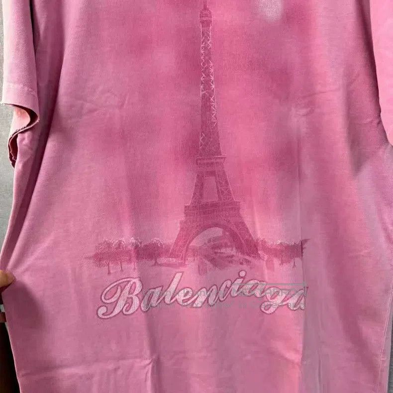 Balenciaga Balenciaga Distressed pink Eiffel Tower short-sleeve Size US S / EU 44-46 / 1 - 3 Thumbnail