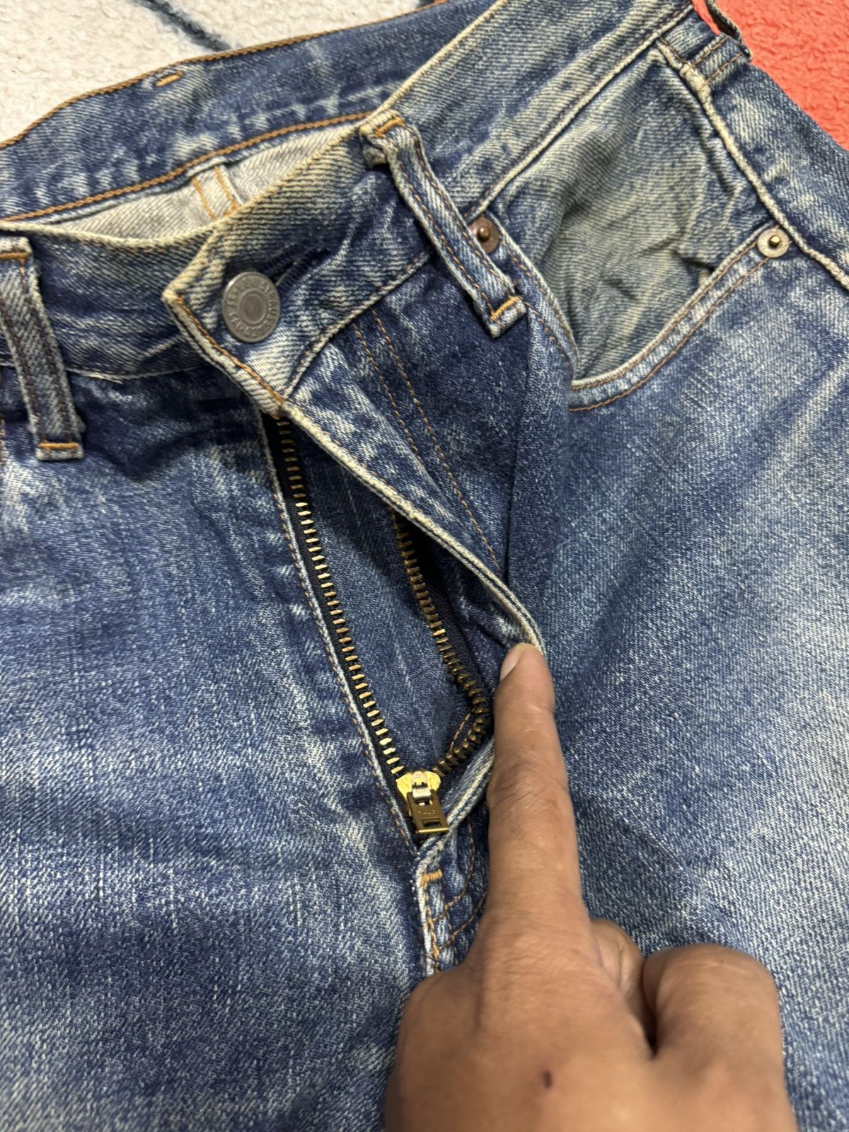 Levi's Vintage Clothing VINTAGE LEVIS 502 BIG E JEANS Size US 29 - 4 Thumbnail