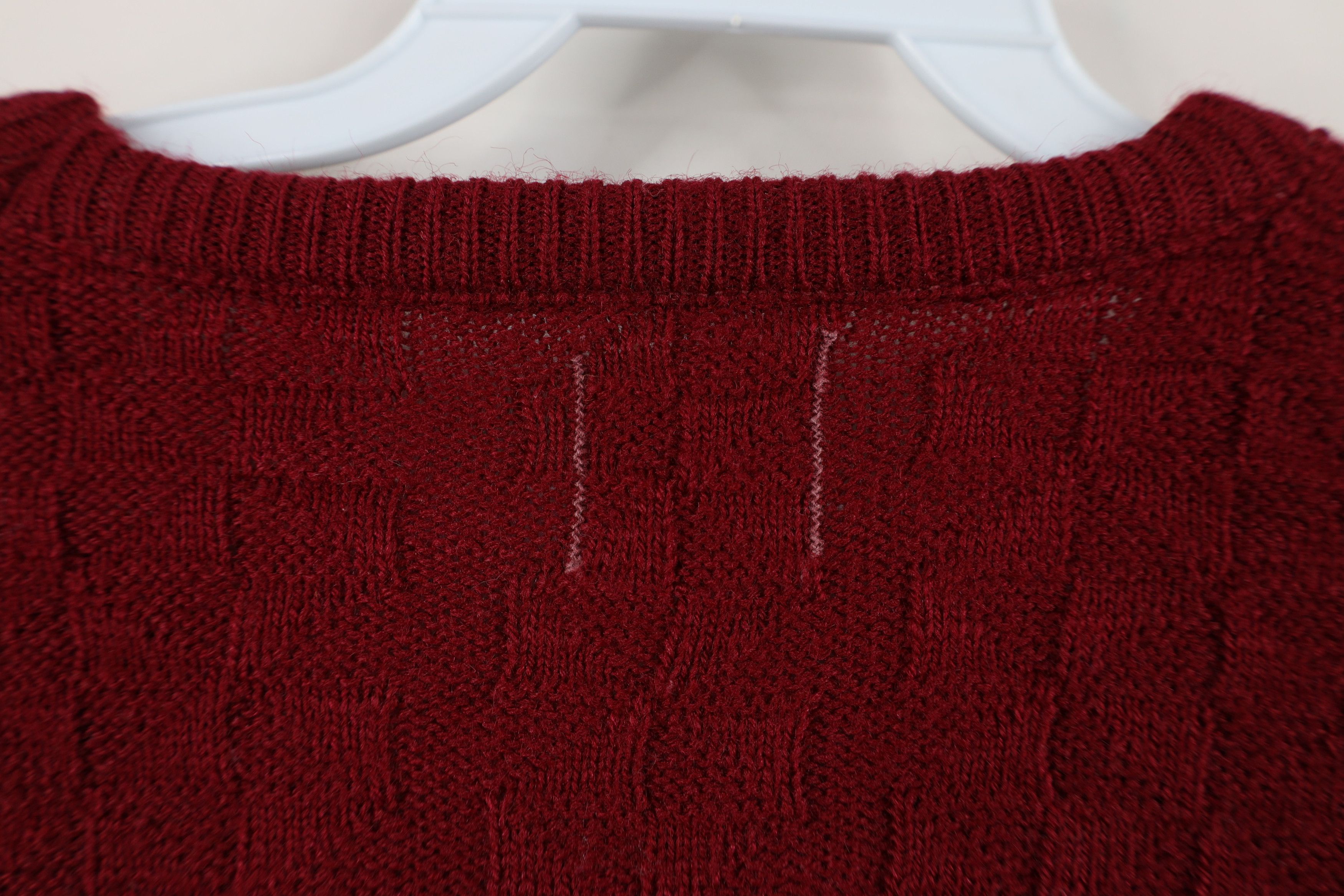 Vintage Vintage 70s Streetwear Weave Knit Blank Sweater Vest Red USA Size US L / EU 52-54 / 3 - 6 Thumbnail