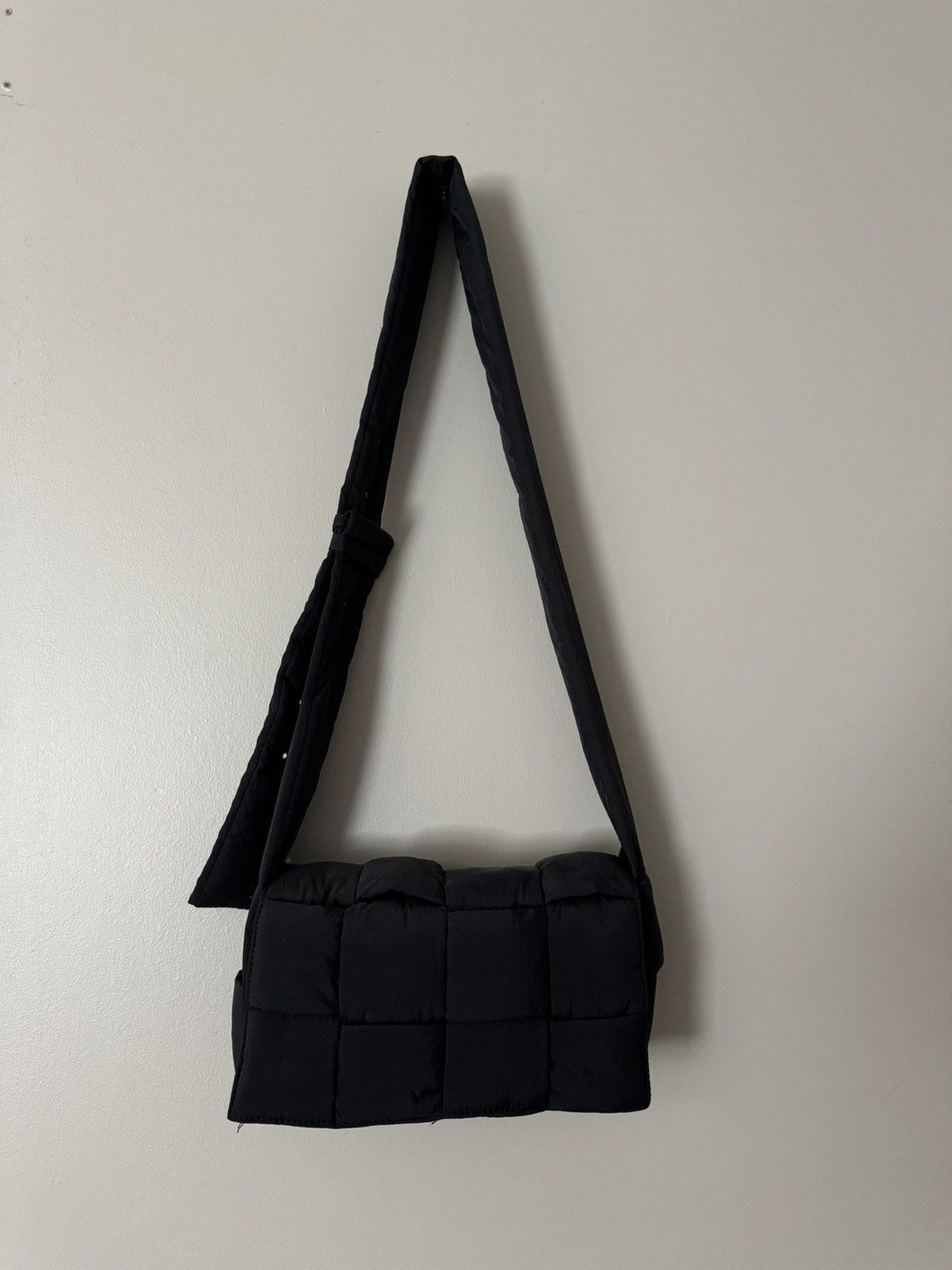 Vintage Puffy Crossbody Bag Size ONE SIZE - 1 Thumbnail