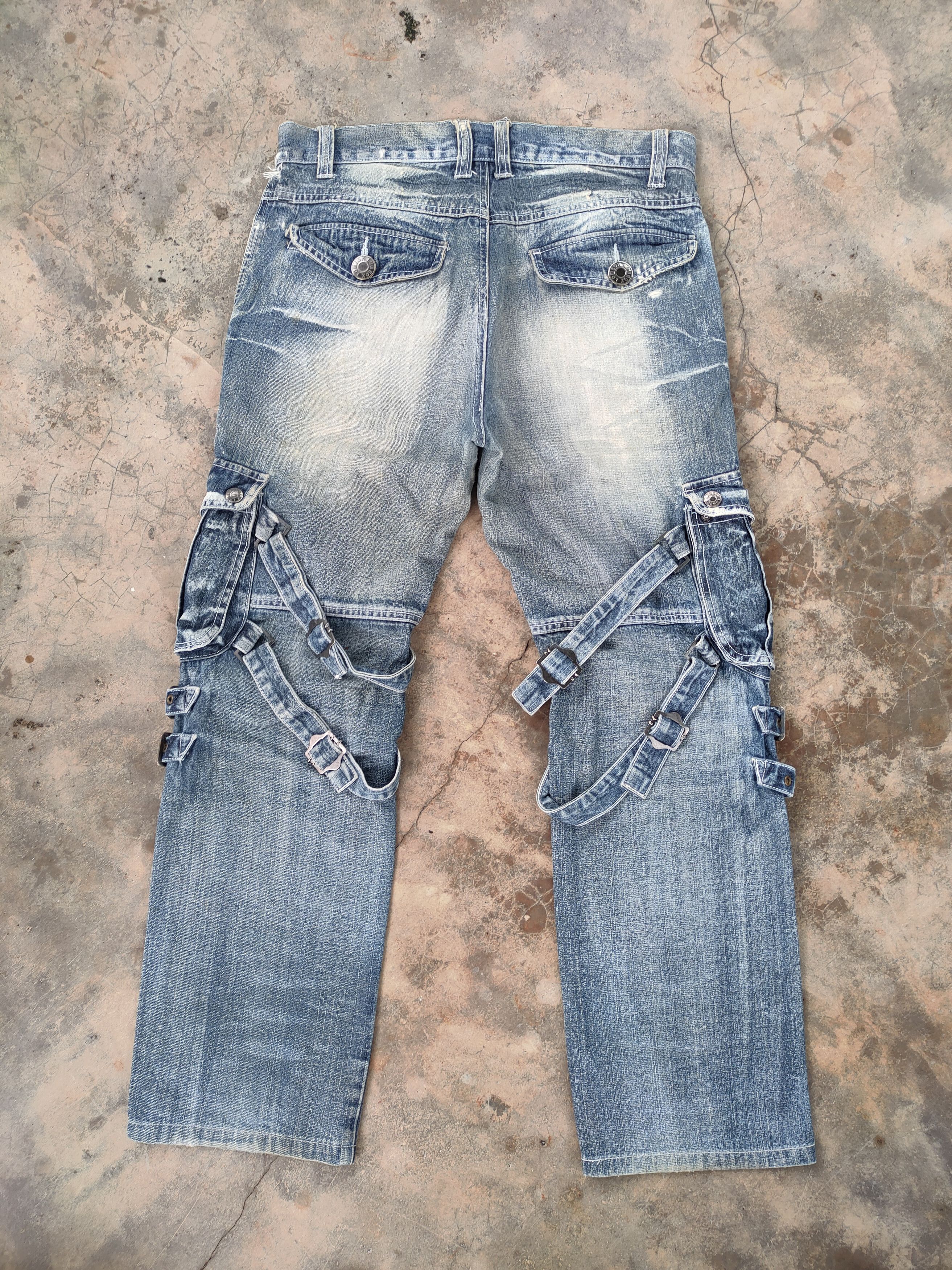 LOWBOX VINTAGE LOWBOX FADED BONDAGE CARGO PANTS Size US 34 / EU 50 - 7 Thumbnail
