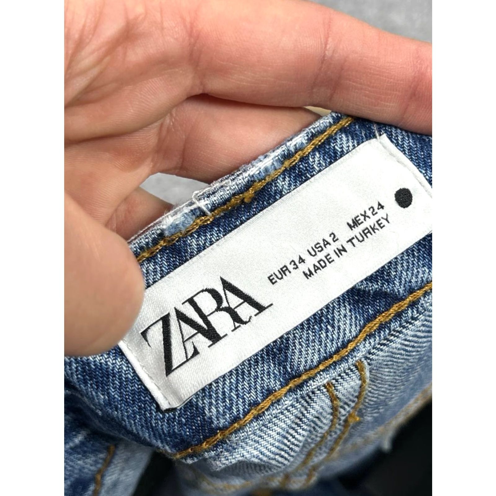 Zara Zara Shorts Womens 2 Light Wash Denim Distressed Cut-Offs Blue 90s Festival Classic Size 26" / US 2 / IT 38 - 6 Thumbnail