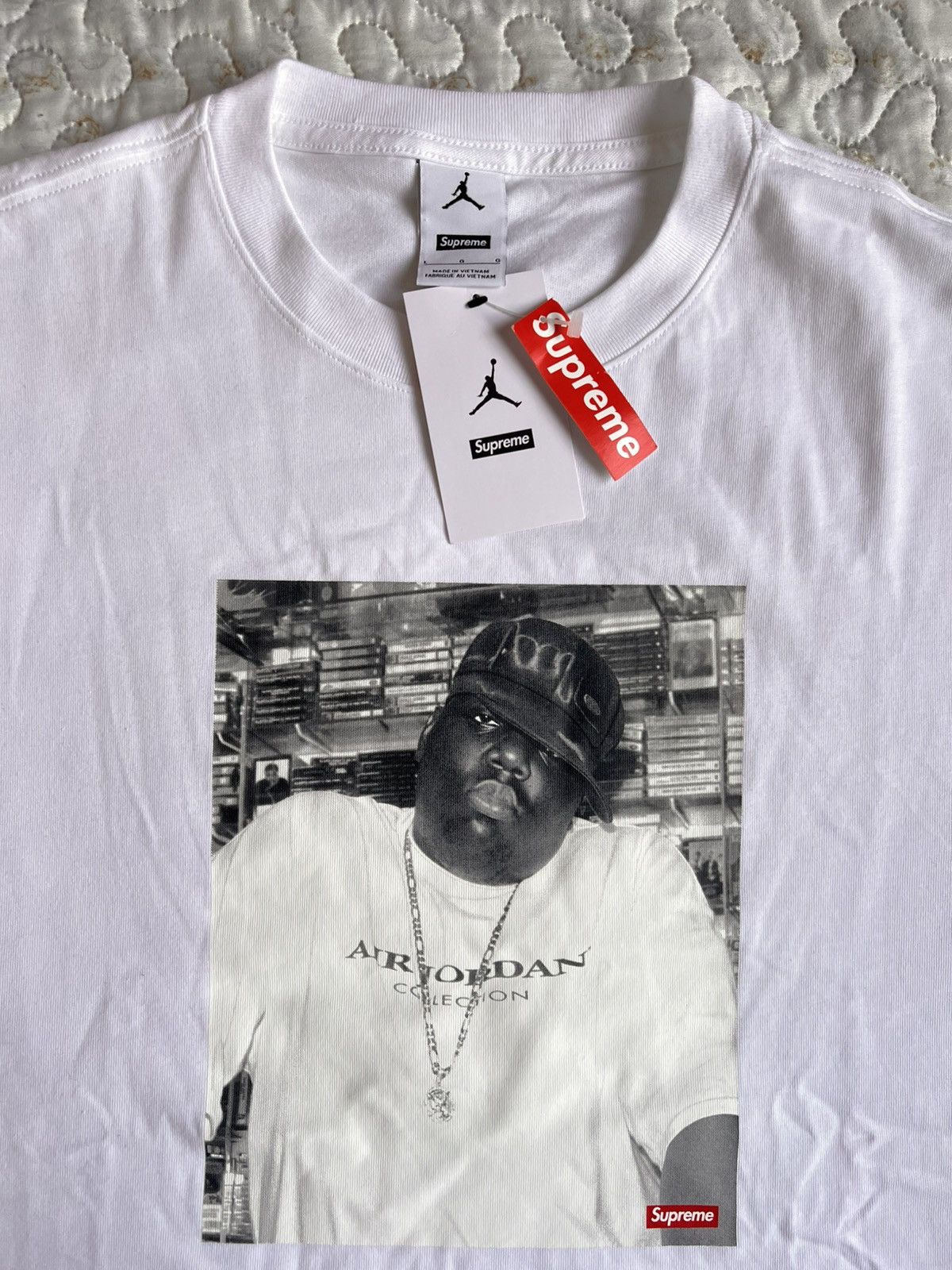 トップス Supreme x Jordan Biggie S/S Top White Supreme Jordan Biggie S S Top (FW24) - $48