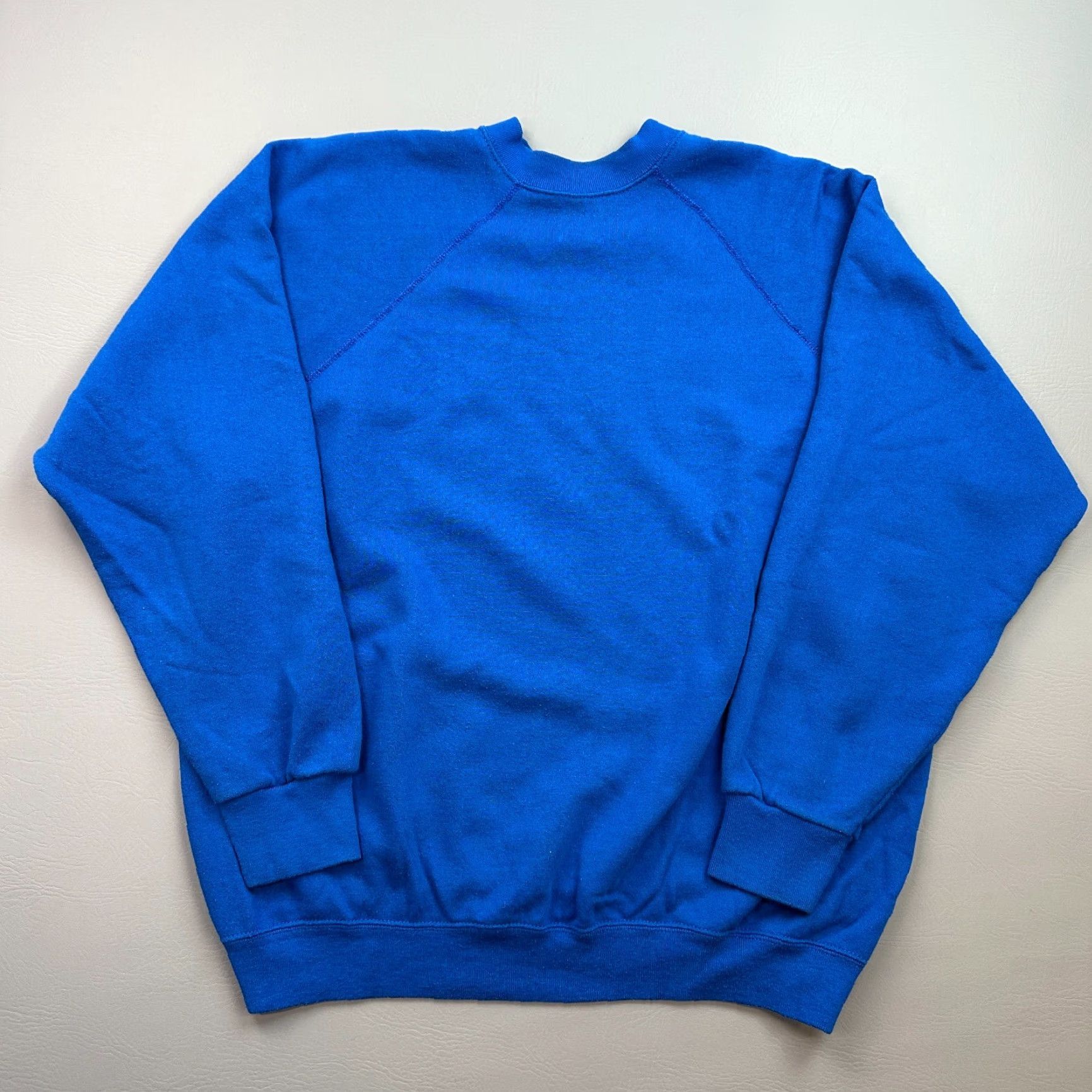 Tultex VINTAGE Tultex Sweatshirt Mens 2XL Blue Raglan Pullover USA 80s Sweats Appeal Shirt Pullover Mens 80s USA Blue Raglan Tultex Sweatshirt Size US XXL / EU 58 / 5 - 6 Thumbnail