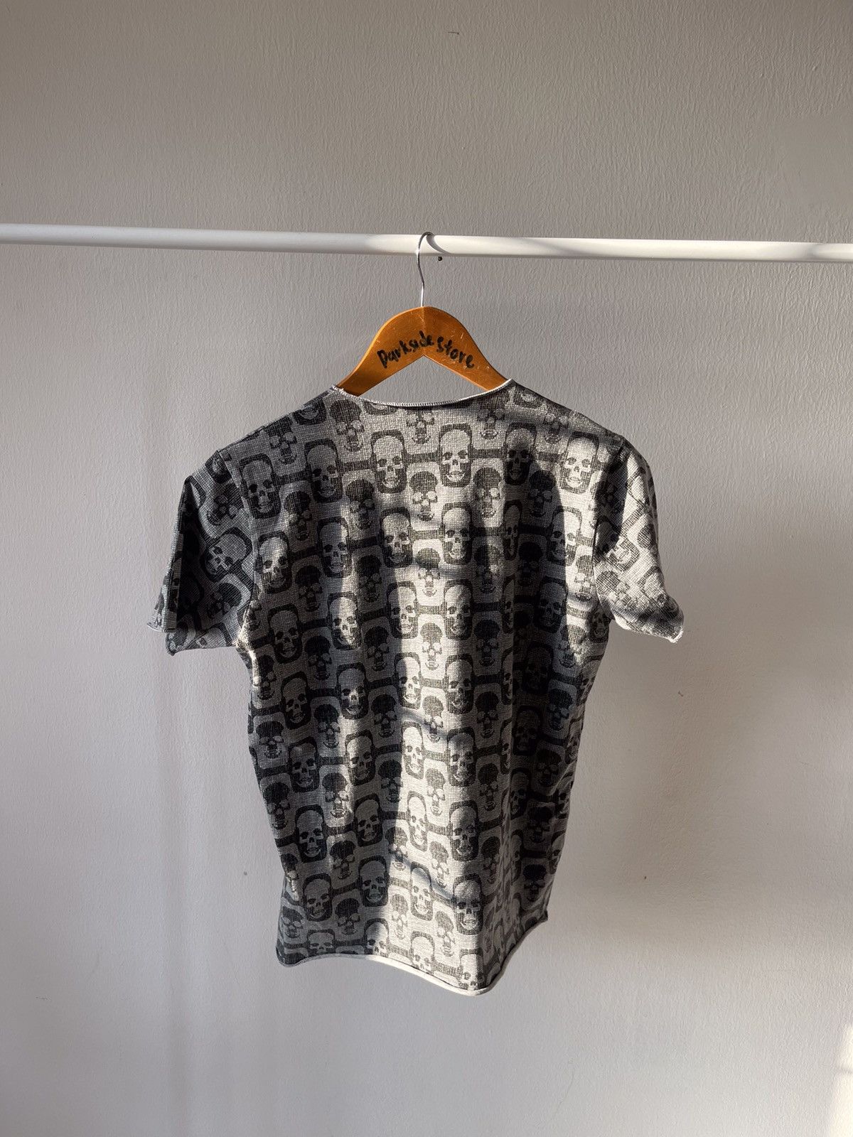Lucien Pellat-Finet 2000s Lucien Pellat Finet Skull Overprint Cropped Tee Size US S / EU 44-46 / 1 - 6 Thumbnail