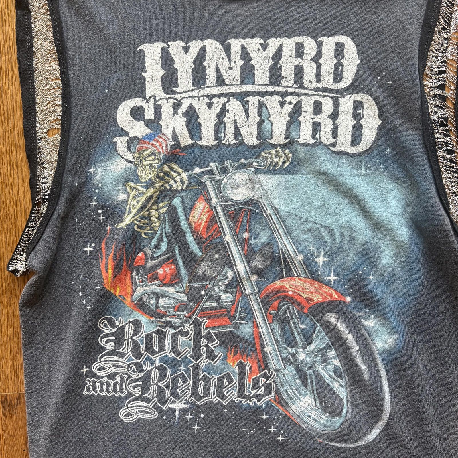 Other Lynyrd Skynyrd Custom Fringe Sleeve Tour Shirt Size M / US 6-8 / IT 42-44 - 3 Thumbnail