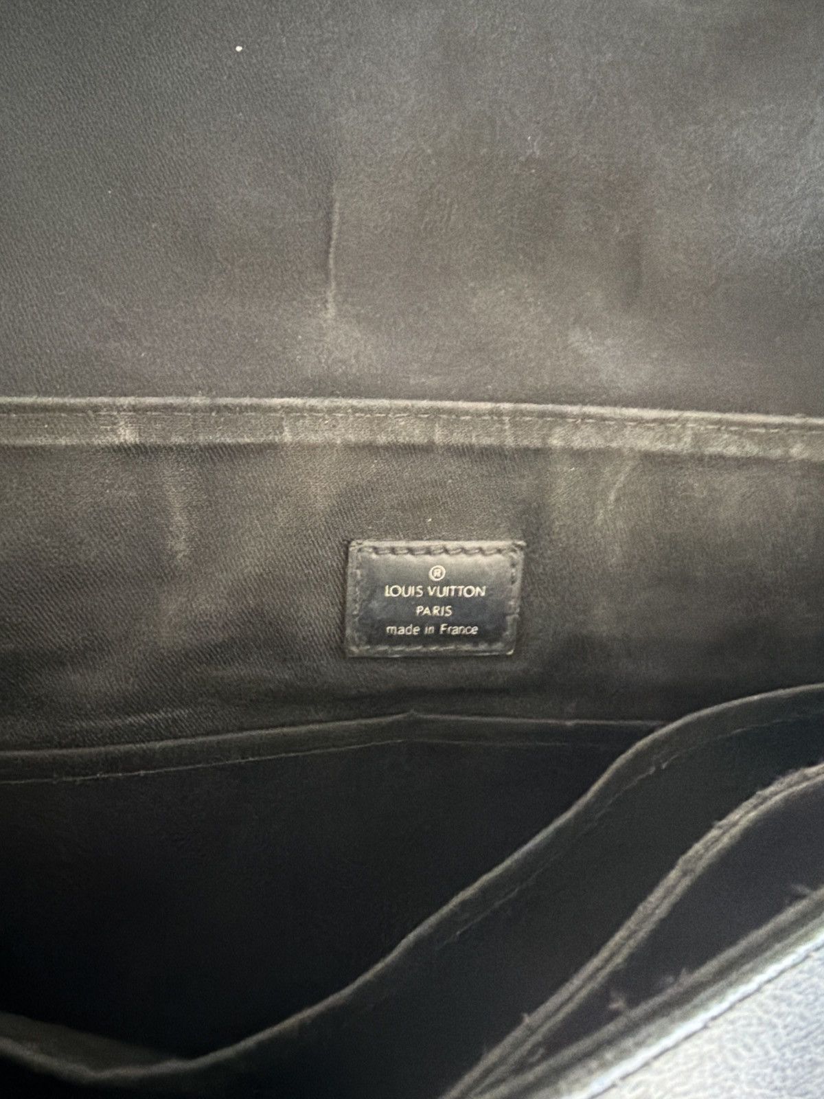 Louis Vuitton Louis Vuitton District MM Messenger Bag – Monogram Eclipse Size ONE SIZE - 4 Thumbnail
