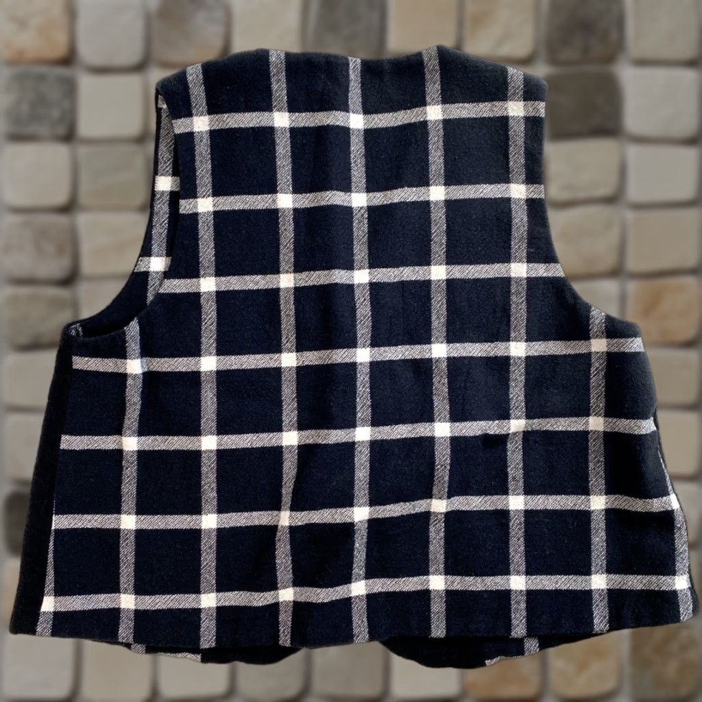 Vintage Neirami Women’s Button Front Vest Black Plaid Made in Italy Sz L Size L / US 10 / IT 46 - 1 Thumbnail