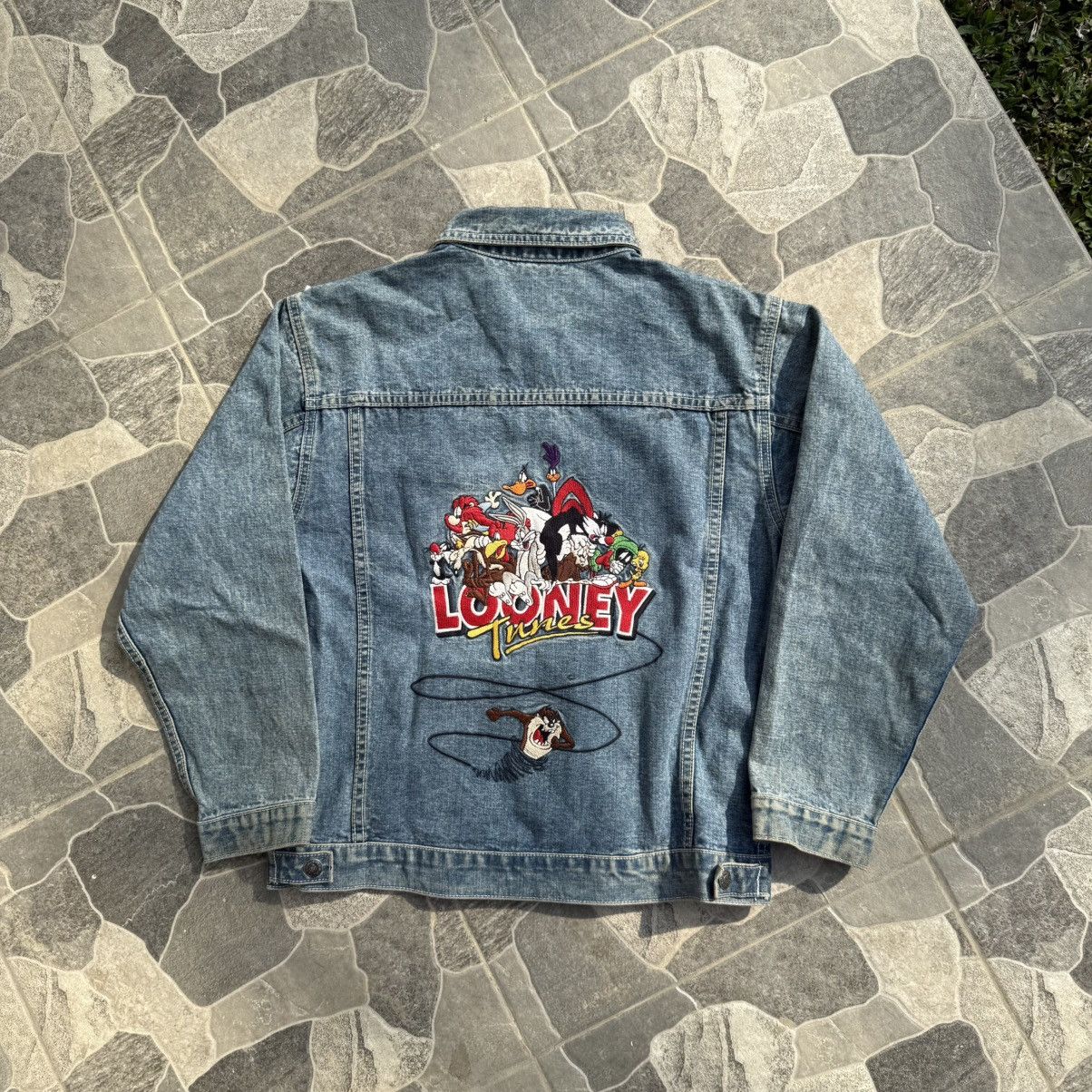 Warner Bros Warner bros Denim Jacket 1997 Size US XL / EU 56 / 4 - 1 Thumbnail