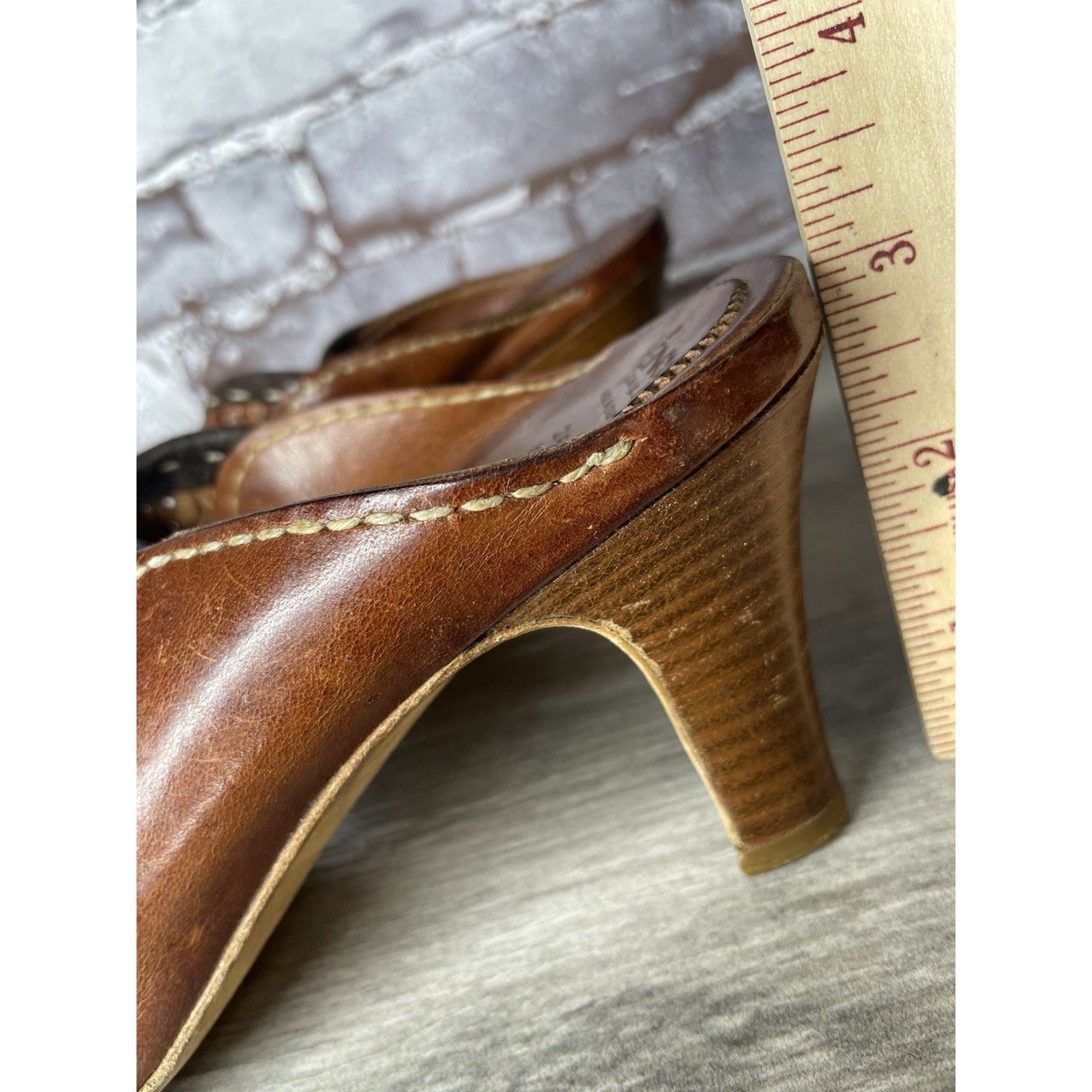 Barneys New York Henry Beguelin for Barneys New York Brown Leather Thong Heel Size US 6.5 / IT 36.5 - 10 Thumbnail