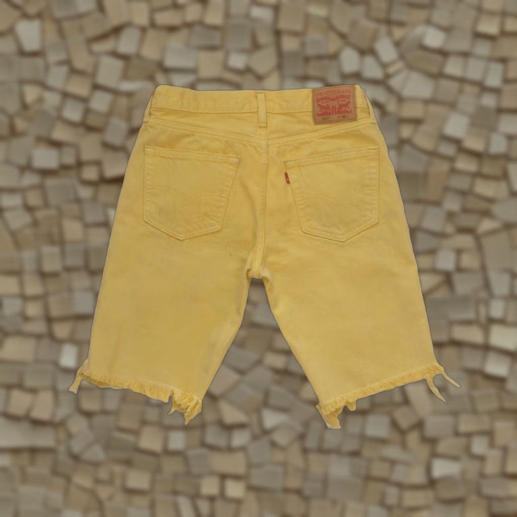 Levi's VINTAGE LEVI'S 511 YELLOW CUT OFF DENIM SHORTS 11" 32 Women 90s Retro Distressed Cotton Size 24" / US 00 / IT 34 - 1 Thumbnail