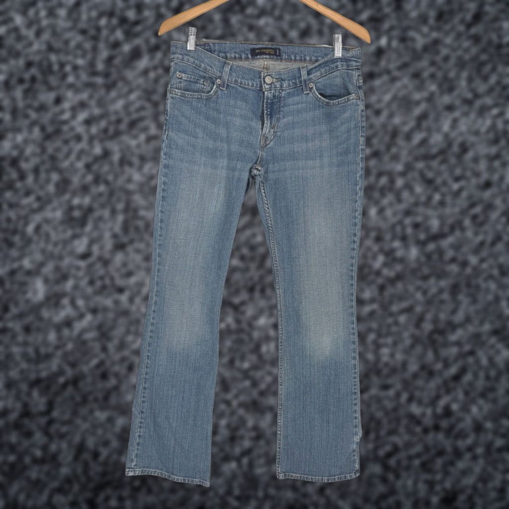 Levi's Levis 524 Too Superlow Bootcut Jeans Women 11M Medium Wash Denim Flare Pockets Stretch Vintage-Inspired Retro 5-Pocket Rise Low Jeans Size 32" / US 10 / IT 46 - 1 Thumbnail