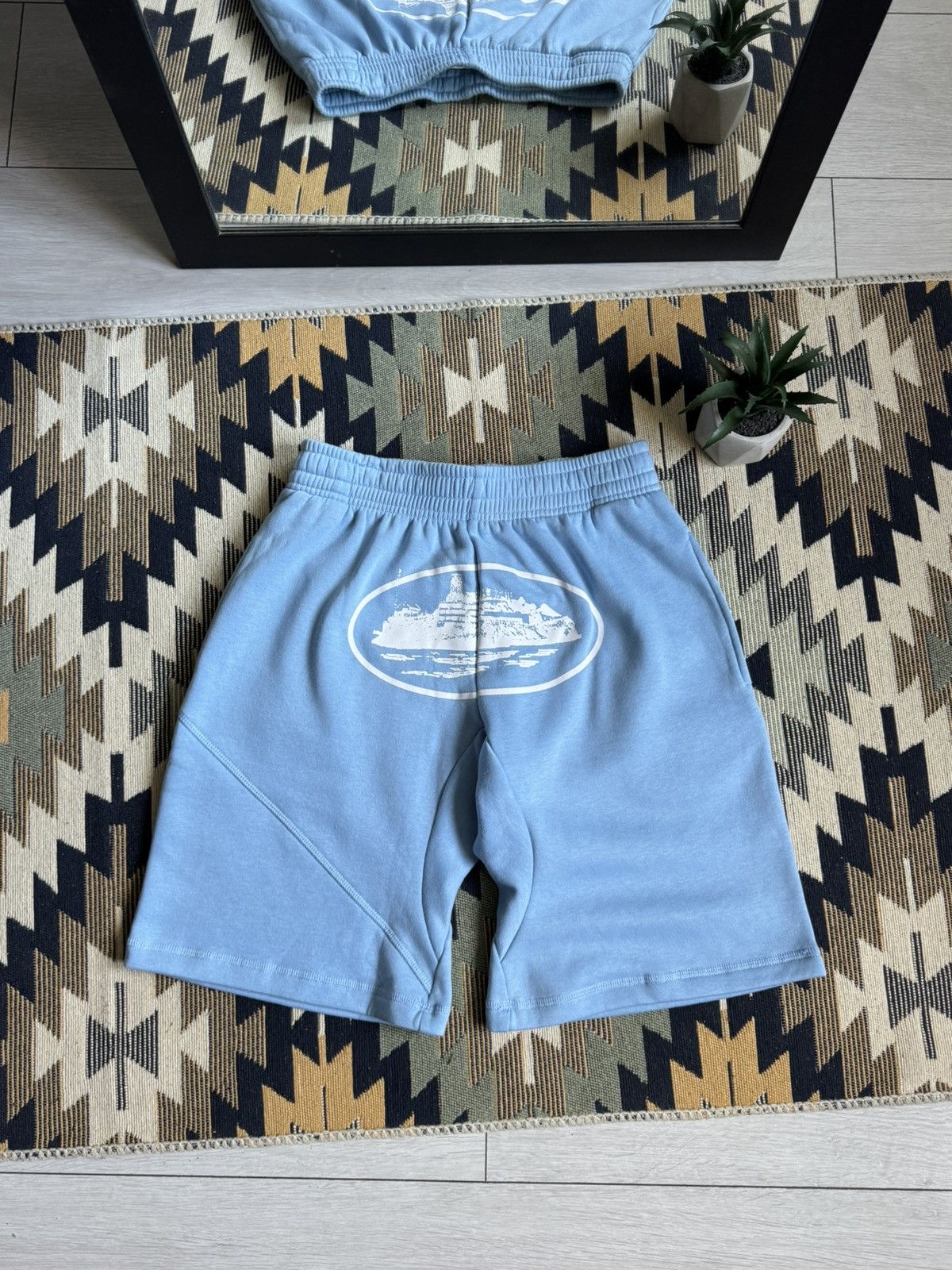 Corteiz Corteiz Alcatraz Big Logo Shorts | Grailed