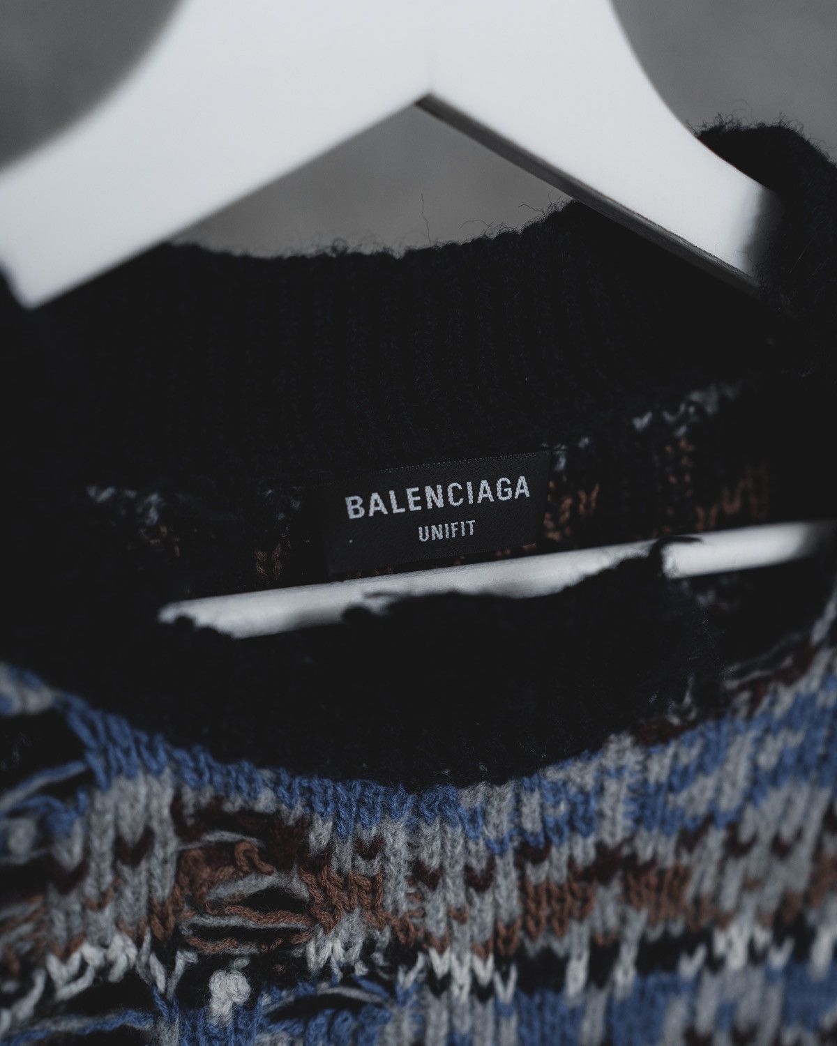 Balenciaga Balenciaga FW21 – Fair Isle Distressed Knit Sweater Size US L / EU 52-54 / 3 - 6 Thumbnail