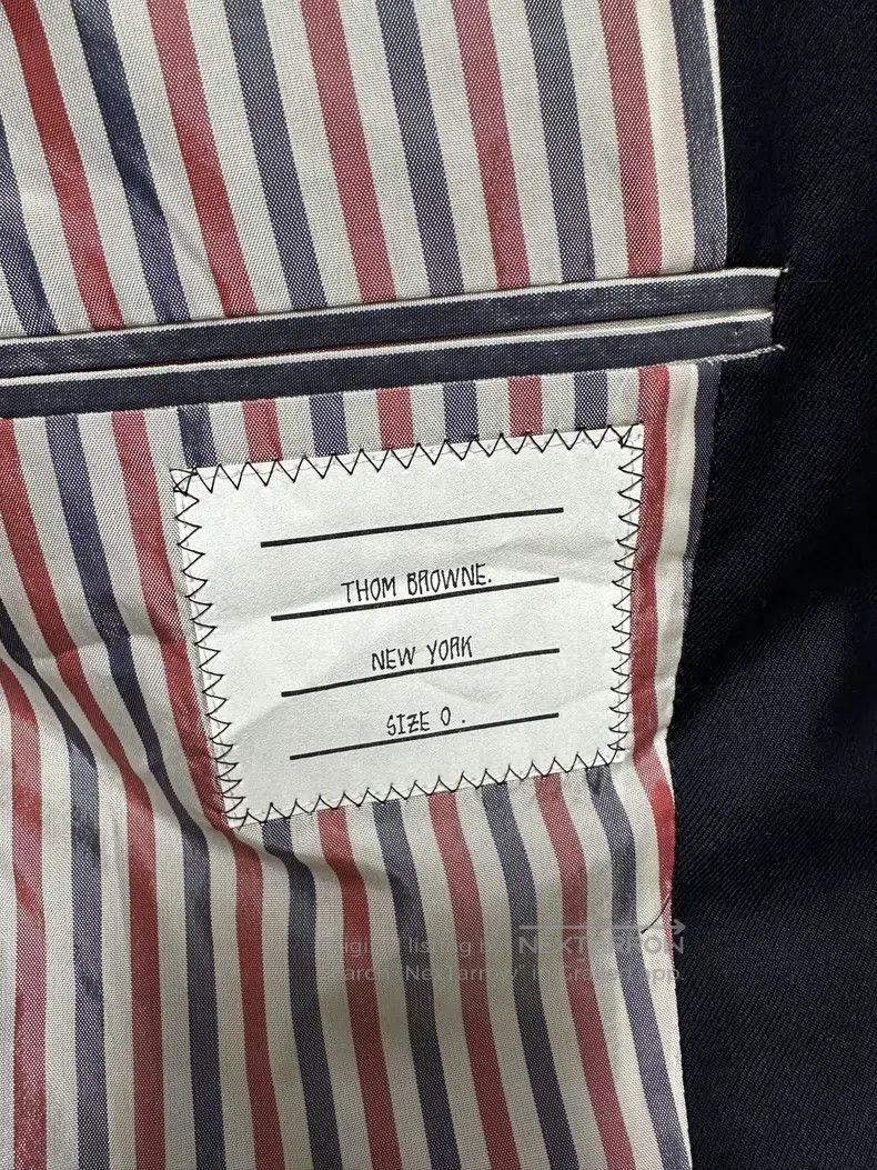 Thom Browne Thom Browne Dark Blue Gold Button Suit Jacket Size US XS / EU 42 / 0 - 3 Thumbnail