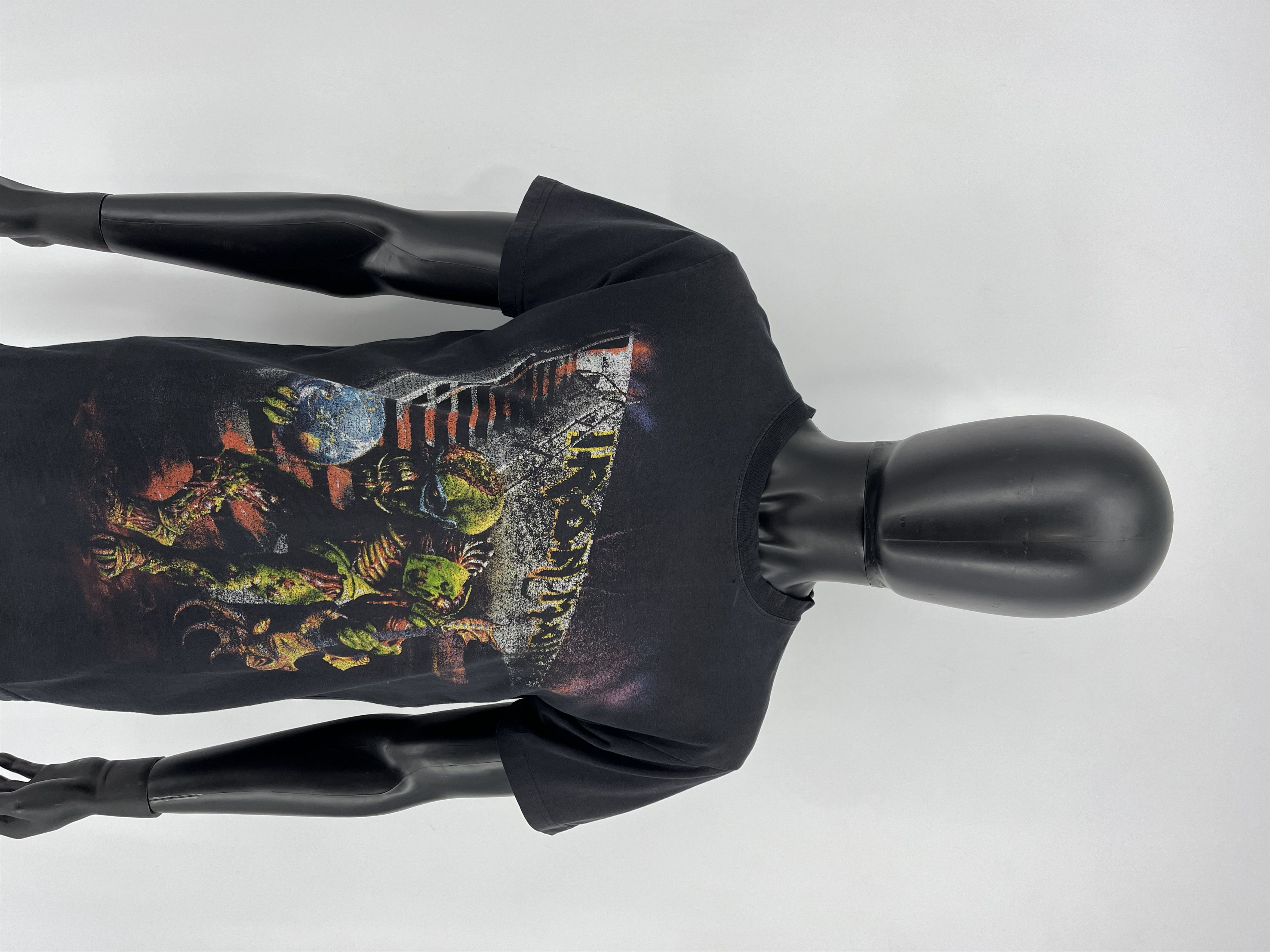 Band Tees Vintage Iron Maiden The Final Frontier 2011 Tour T-Shirt Size US M / EU 48-50 / 2 - 3 Thumbnail