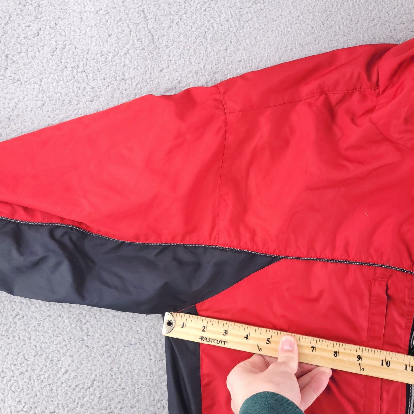 Reebok VINTAGE Reebok Jacket Mens M Red Windbreaker 90s Track Boxy Nineties Measurements in Photos Womens? Size US M / EU 48-50 / 2 - 4 Thumbnail