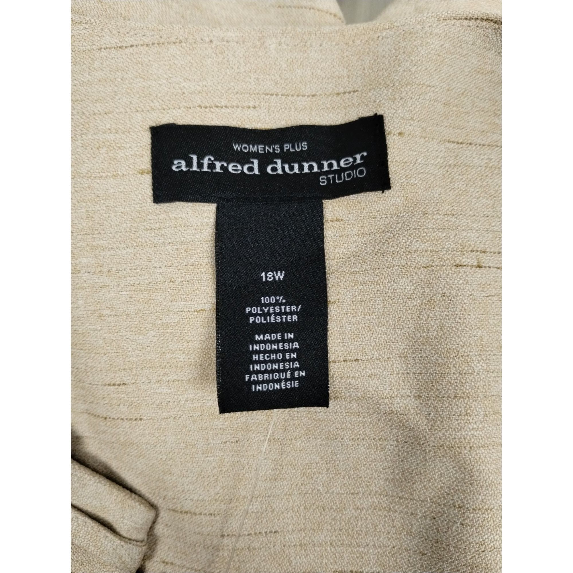 Designer Alfred Dunner Womens 18W Blazer Jacket Sheer Romance with Em Size XXL / US 16-18 / IT 52-54 - 11 Thumbnail