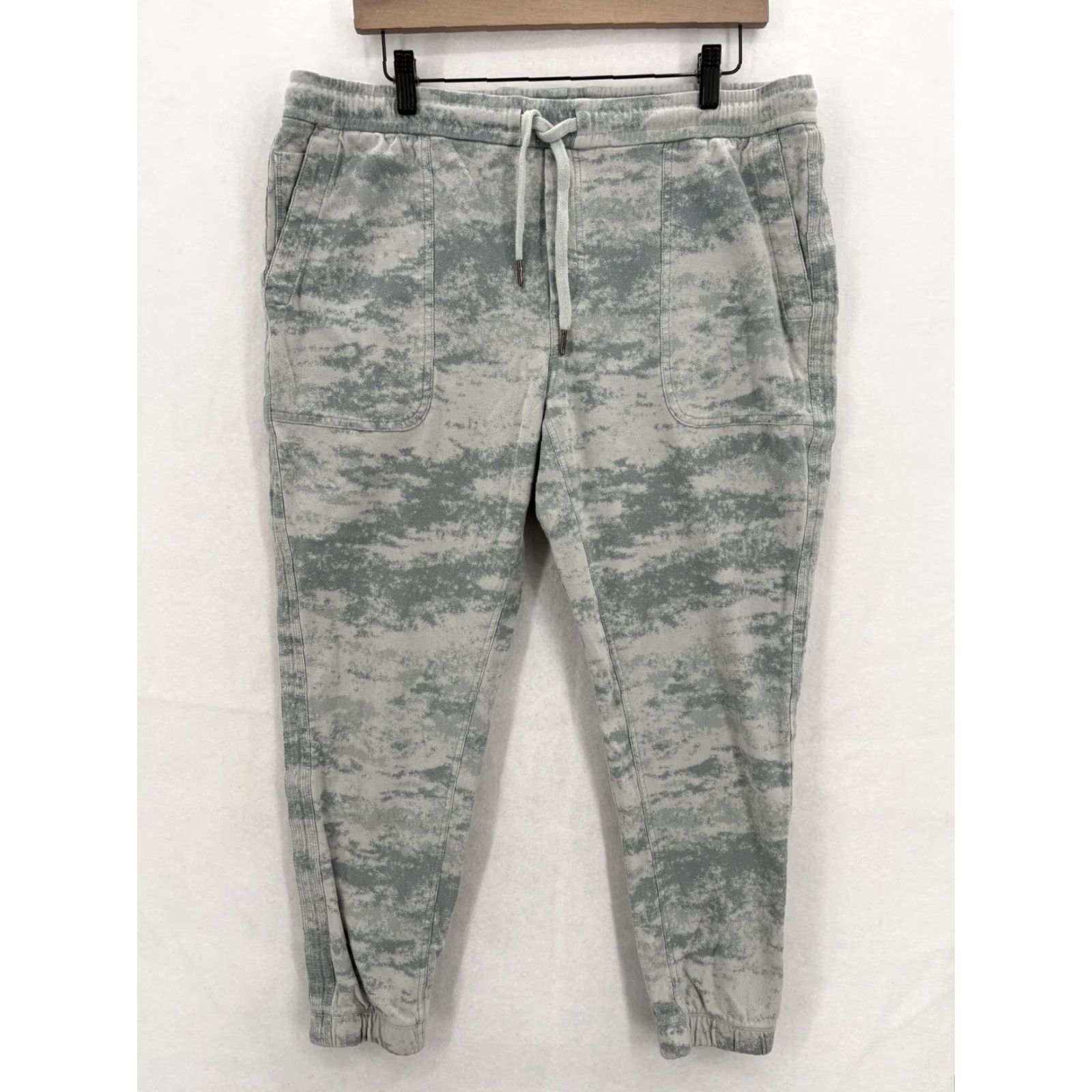 Athleta Athleta Farallon Jogger Pants Womens Large Gray Camo French Terry Elastic Waist Size 36" / US 14 / IT 50 - 2 Thumbnail