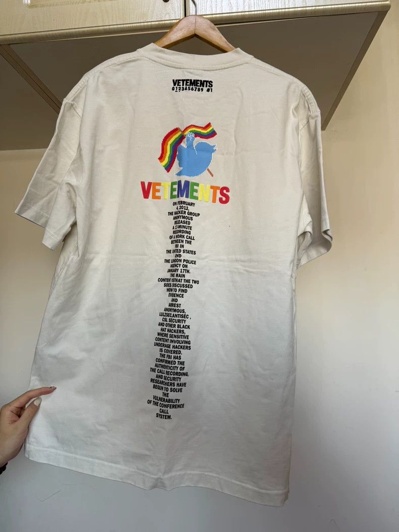 Vetements VETEMENTS White T-shirt 2504-Nextarrow Size US S / EU 44-46 / 1 - 1 Thumbnail