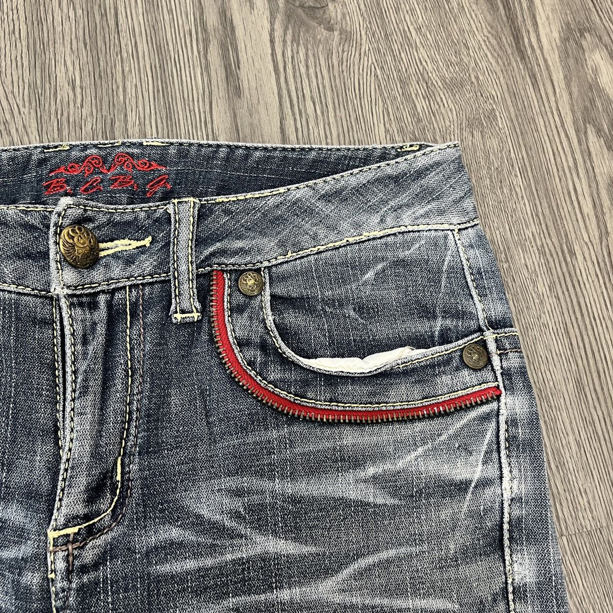 If Six Was Nine B.C.B.G - Flared Denim Fadding with Patch Skull Lgb Style Size US 26 / EU 42 - 6 Thumbnail