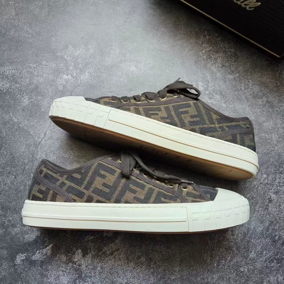 Fendi Fendi Brown Lowtop Sneakers 40 Men Size US 7.5 / EU 40-41 - 1 Thumbnail