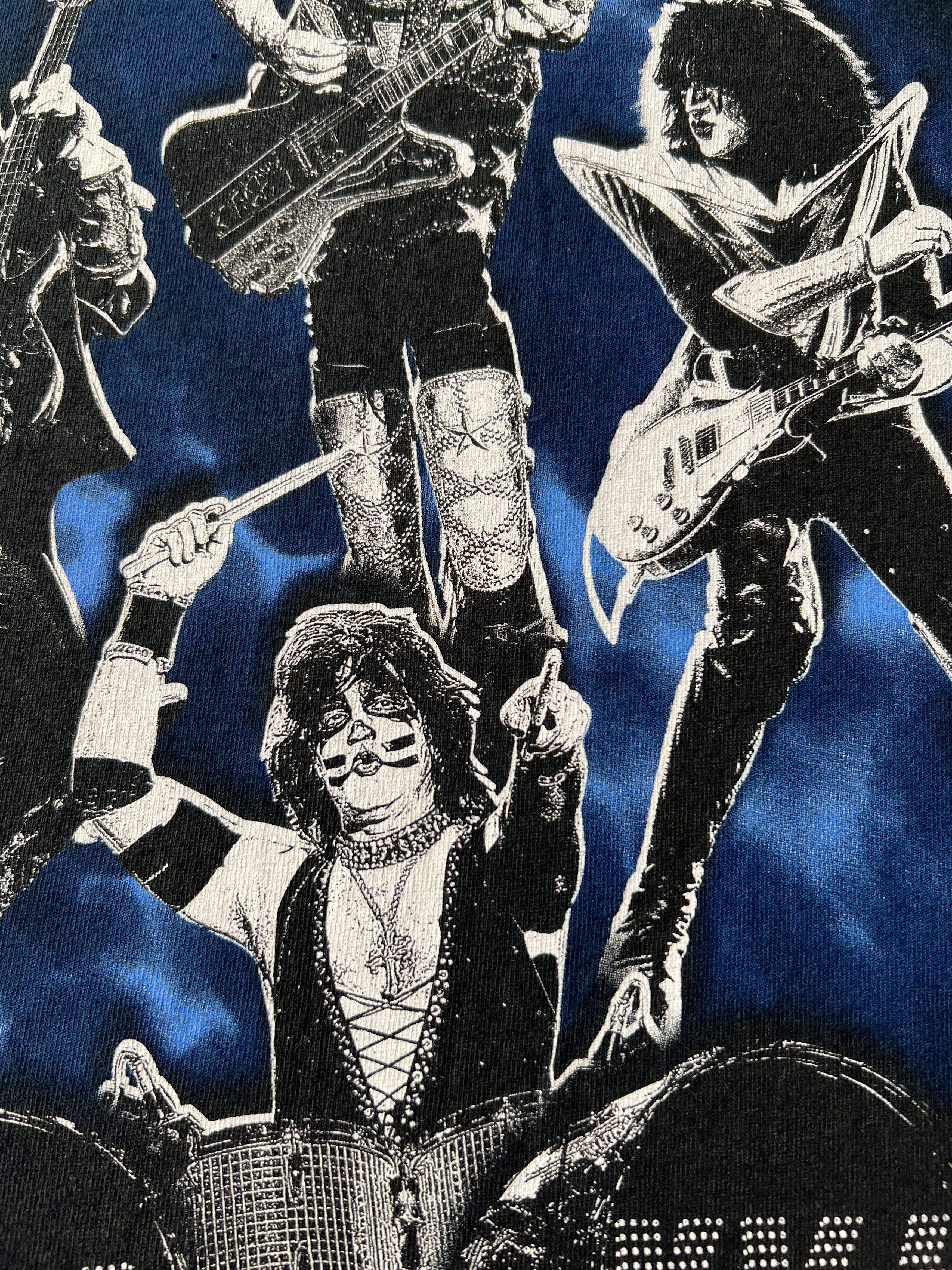 Band Tees Vintage 2015 Kiss Rock Band Tour Black T-shirt Size US S / EU 44-46 / 1 - 6 Thumbnail