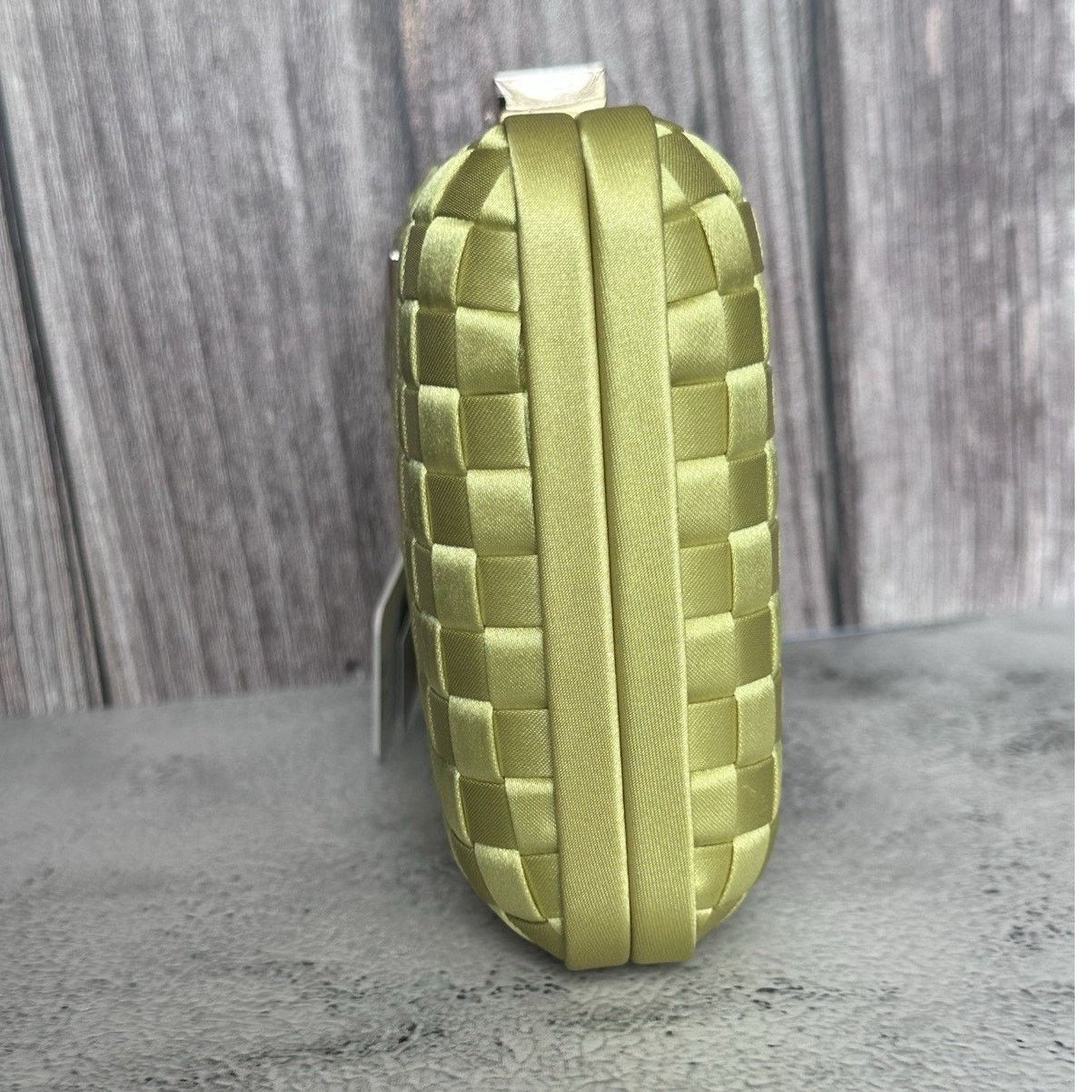 Guess Guess Twiller Mini Woven chartreuse NWT New Size ONE SIZE - 3 Thumbnail