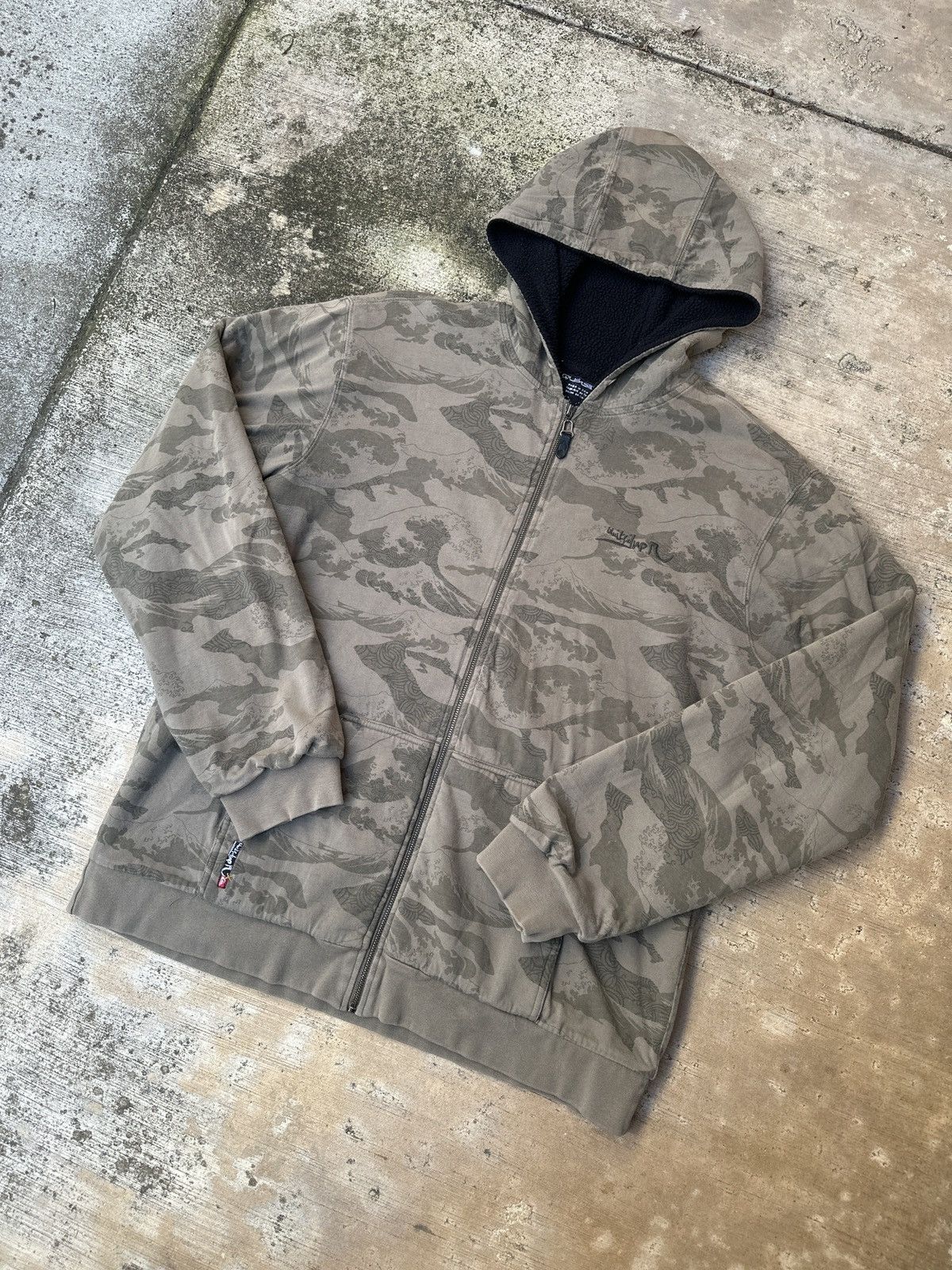 Quiksilver × Vintage Vintage 90s Quiksilver AOP Waves Surfwear Zipup Hoodie Size US XL / EU 56 / 4 - 1 Thumbnail