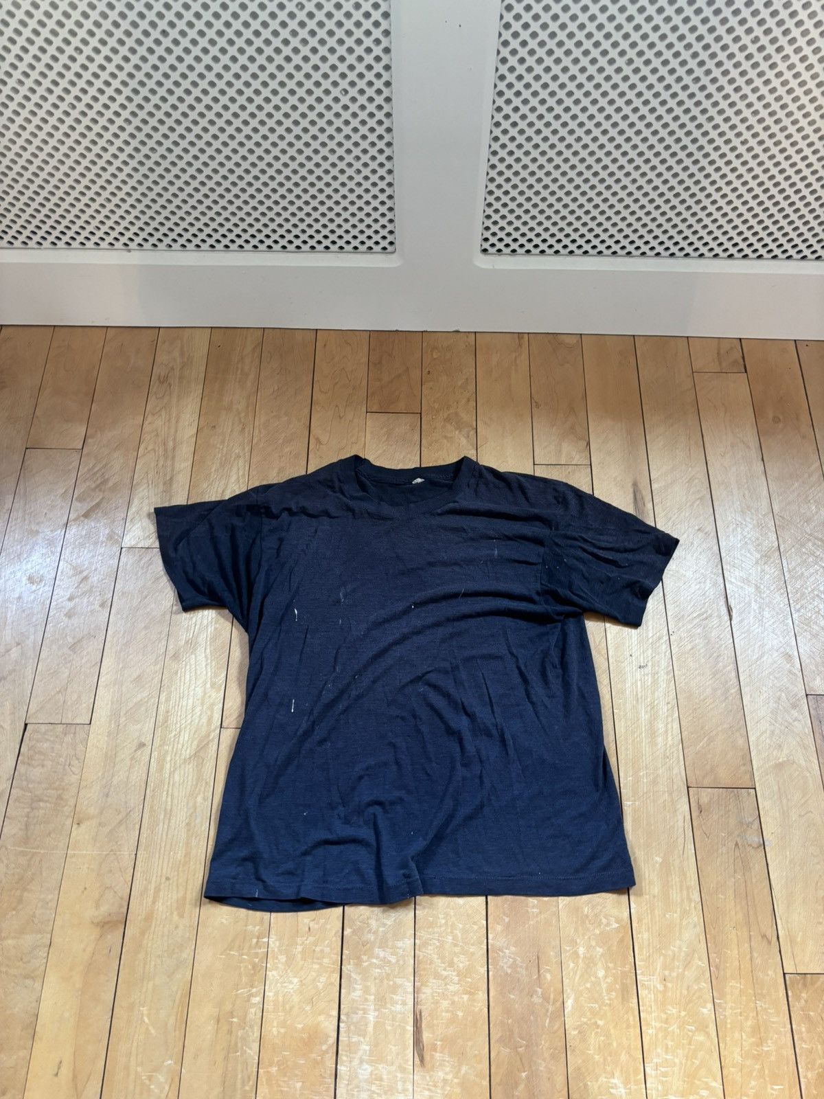 Vintage Vintage black blank vintage tee Size US S / EU 44-46 / 1 - 1 Thumbnail