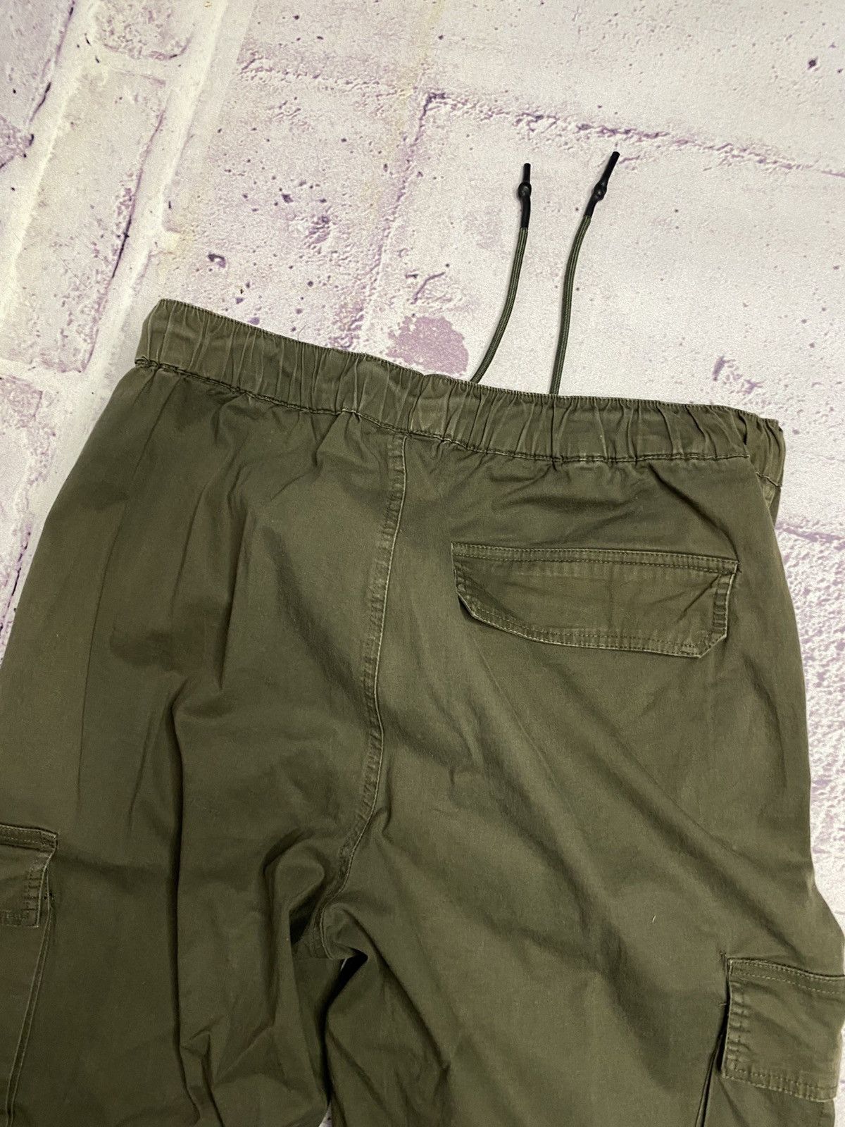 Ed Hardy Ed Hardy X Urban Outfitters Japanese Cargo Dragon Pants Size US 30 / EU 46 - 2 Thumbnail