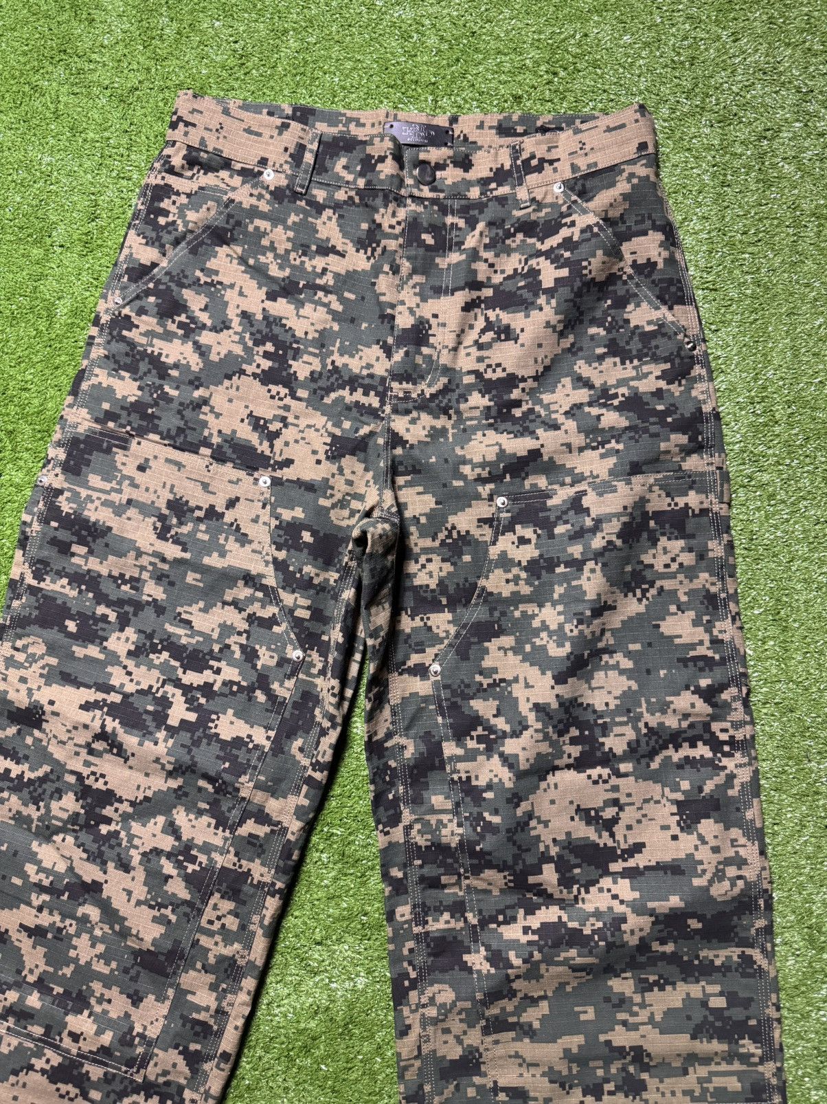 HMDD HMDD Digital Camo Double Knees Pants Size US 34 / EU 50 - 2 Thumbnail