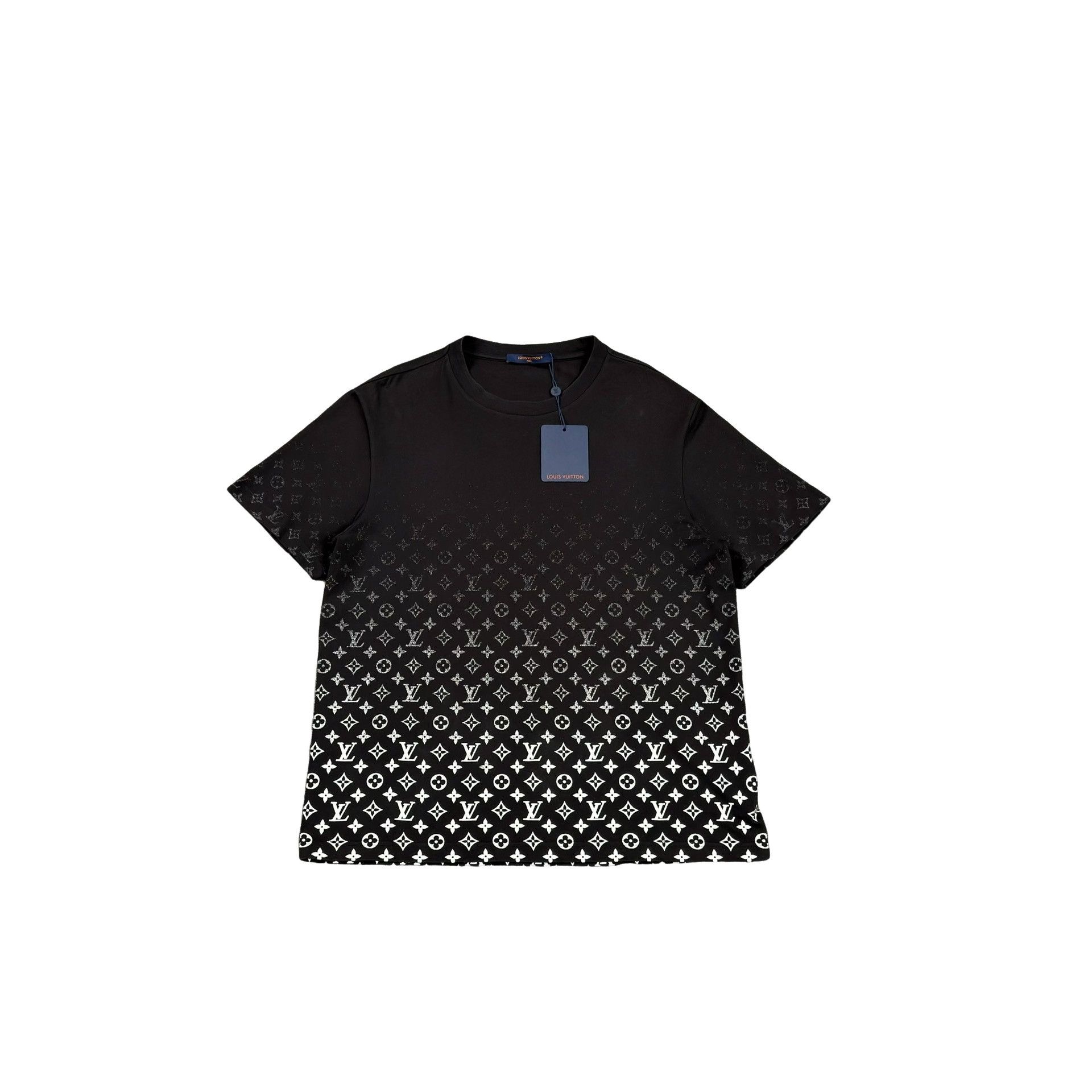 Louis Vuitton Louis Vuitton Monogram Gradient T-Shirt Size XL Size US XL / EU 56 / 4 - 1 Thumbnail