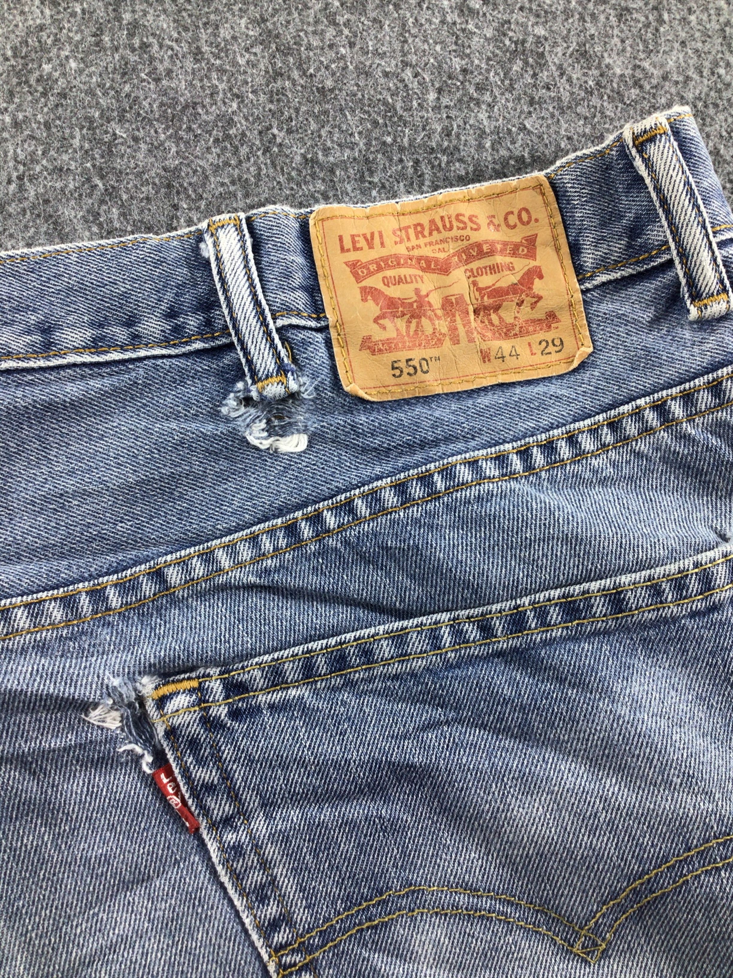 Levi's Vintage Levis 550 Jeans Blue Wash Denim -J568 Size US 43 - 5 Thumbnail