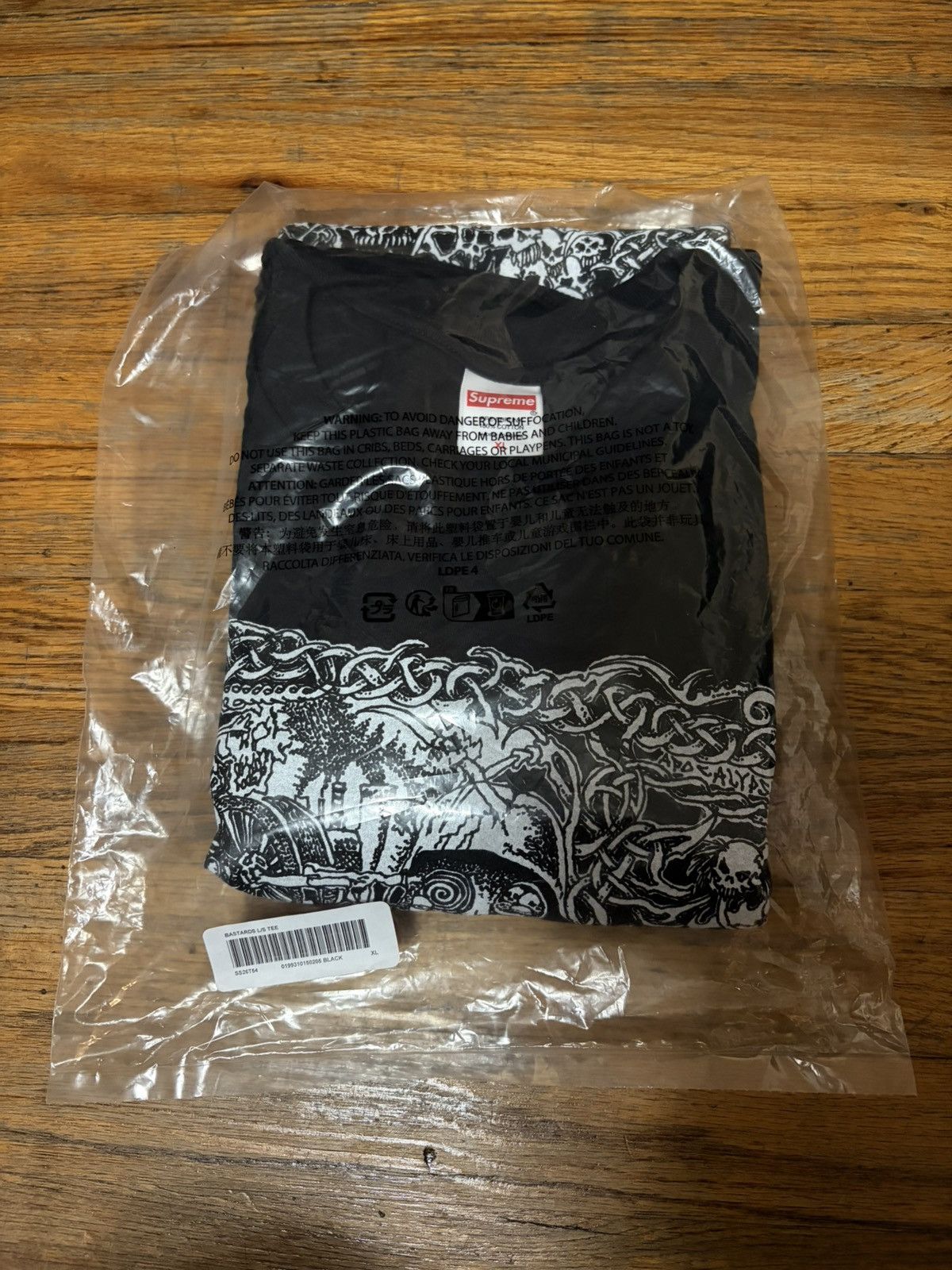 Supreme Supreme Wombat Bastards L/S Tee Black XL Size US XL / EU 56 / 4 - 1 Thumbnail